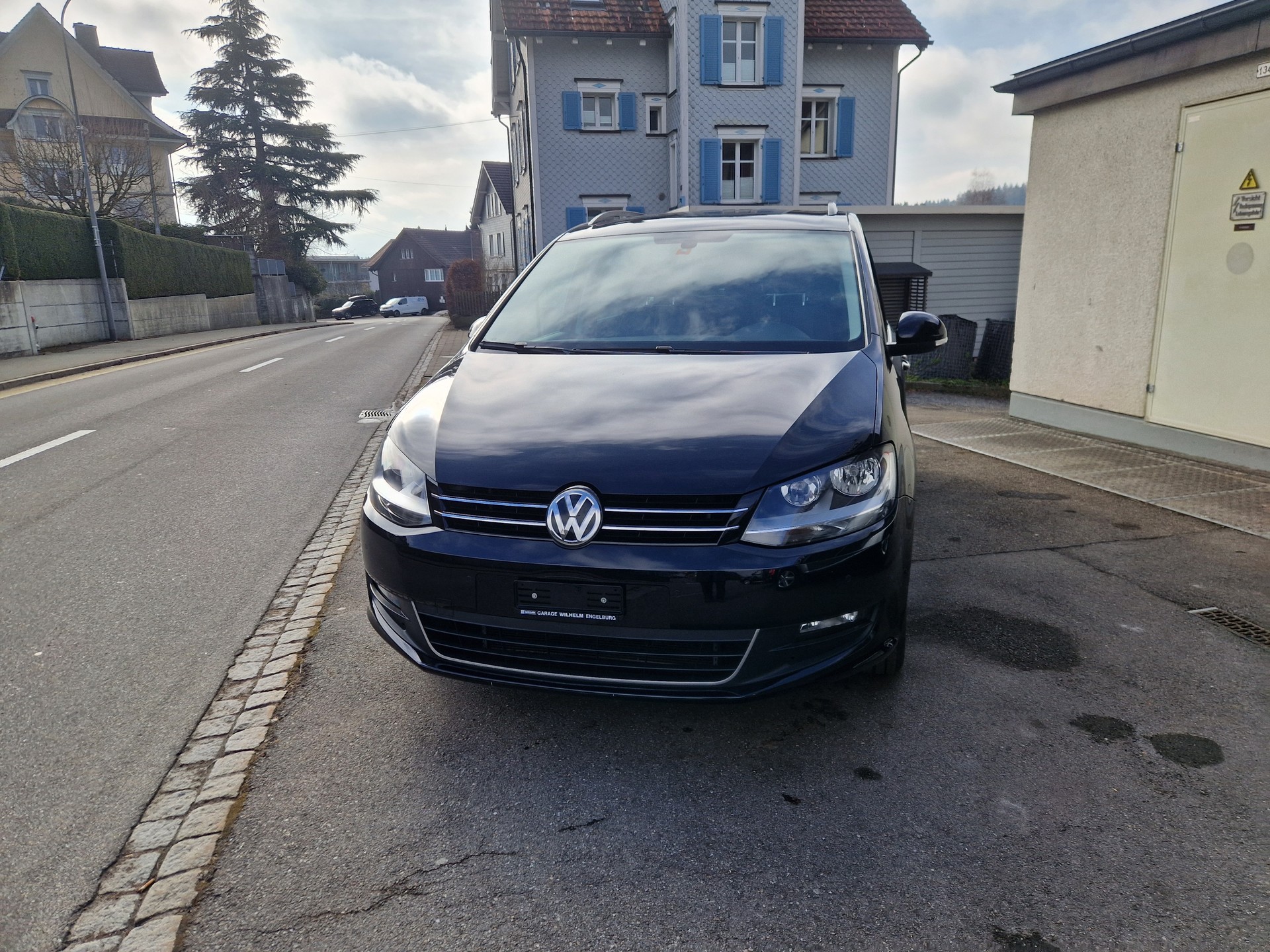 VW Sharan 2.0 TDI BMT Allstar DSG-image-2