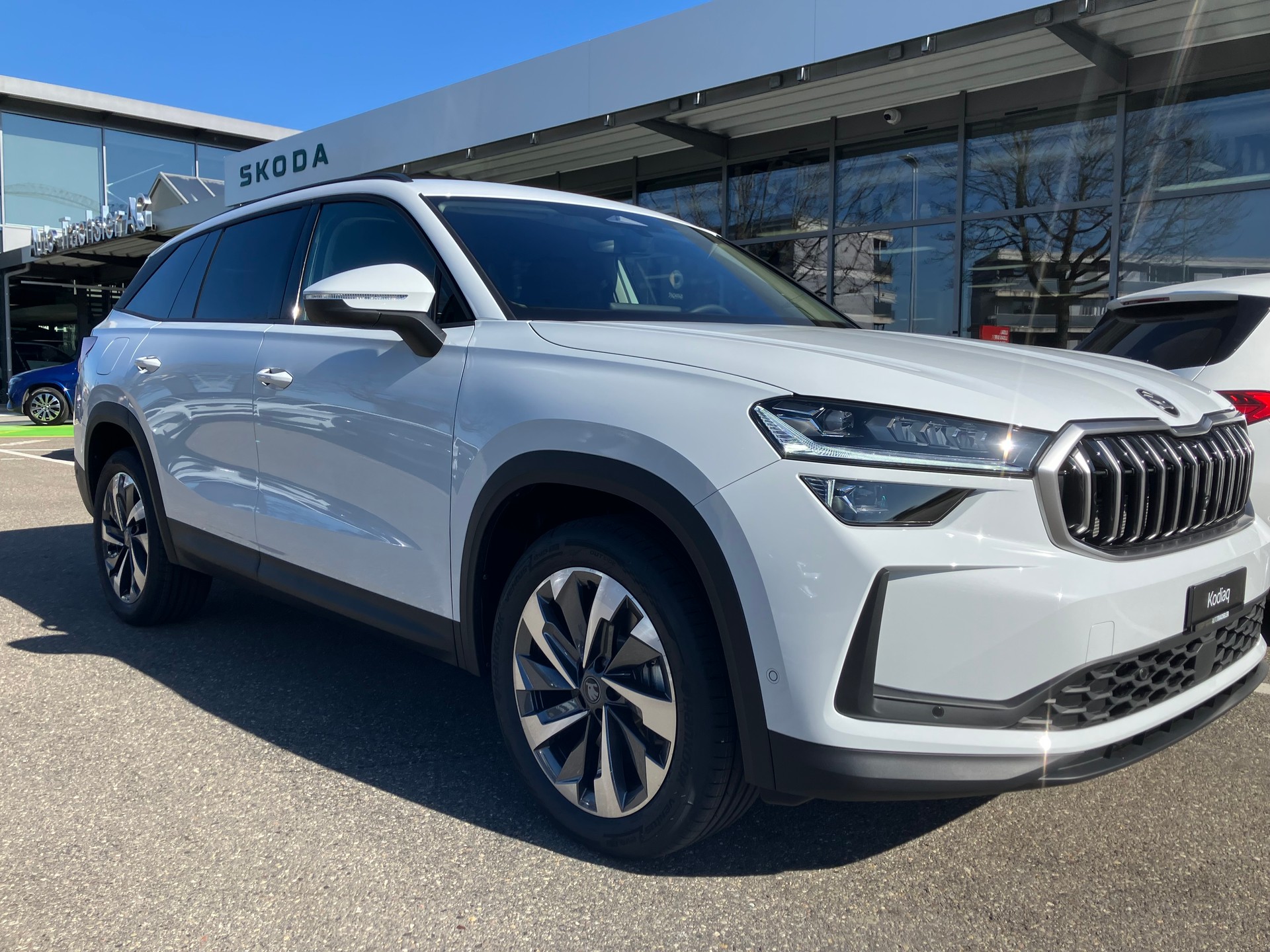 SKODA Kodiaq 2.0 TSI Dynamic 4x4 DSG-image-1