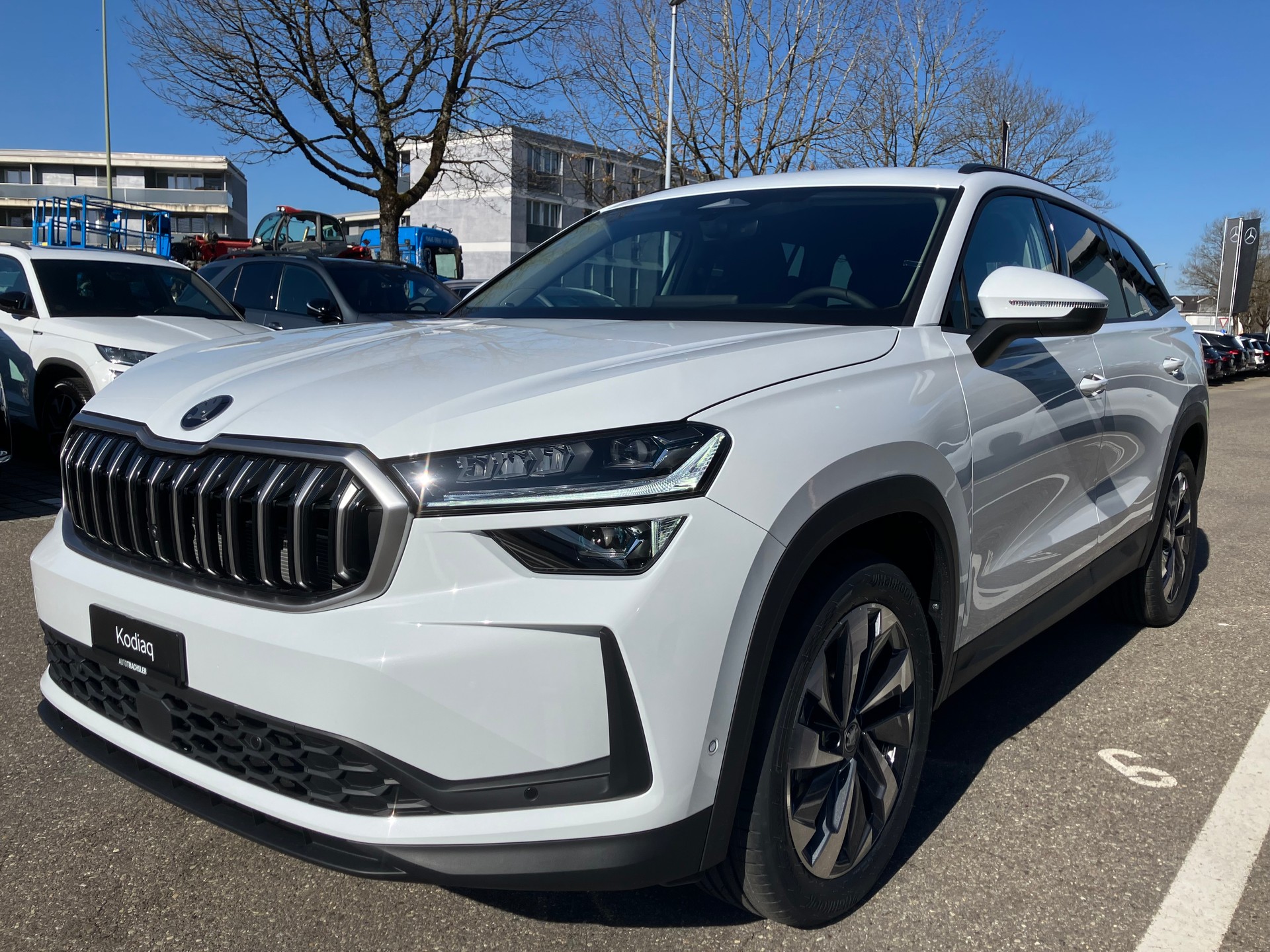 SKODA Kodiaq 2.0 TSI Dynamic 4x4 DSG-image-2