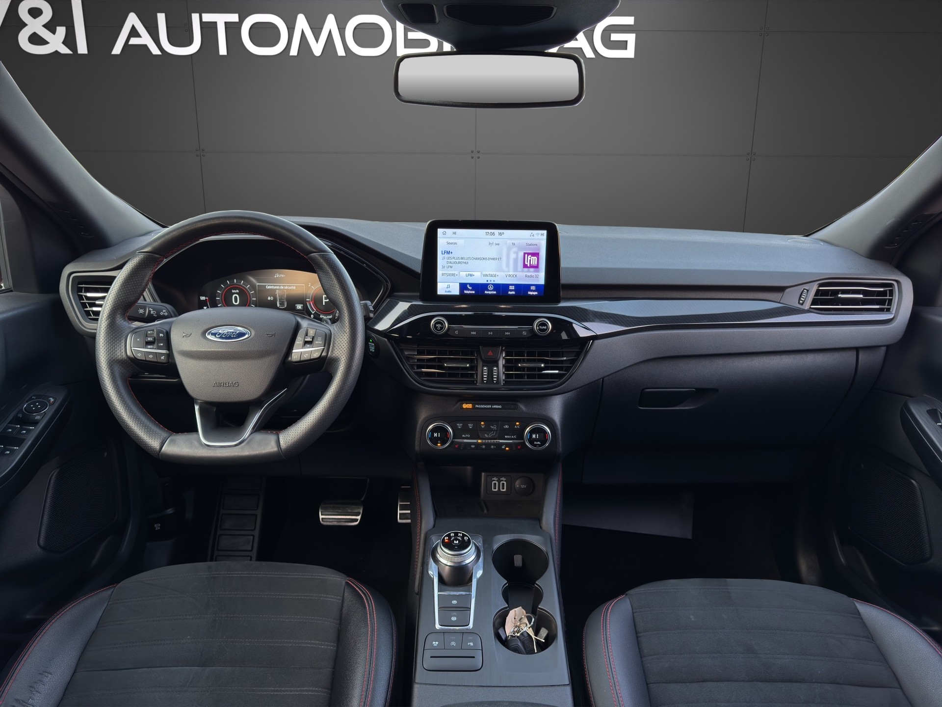 FORD Kuga 2.0 TDCi EcoBlue ST-Line X 4WD-image-20