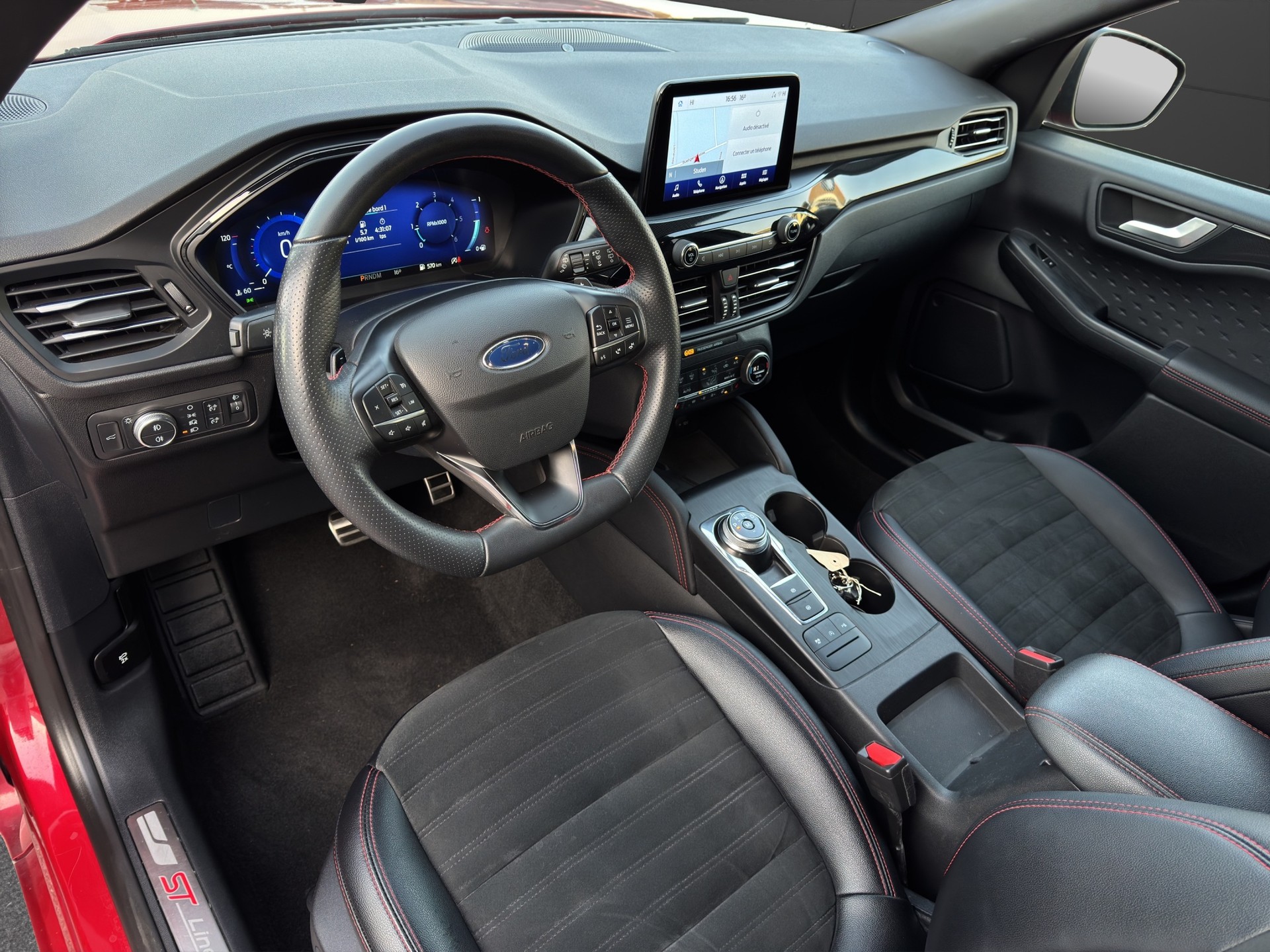 FORD Kuga 2.0 TDCi EcoBlue ST-Line X 4WD-image-9