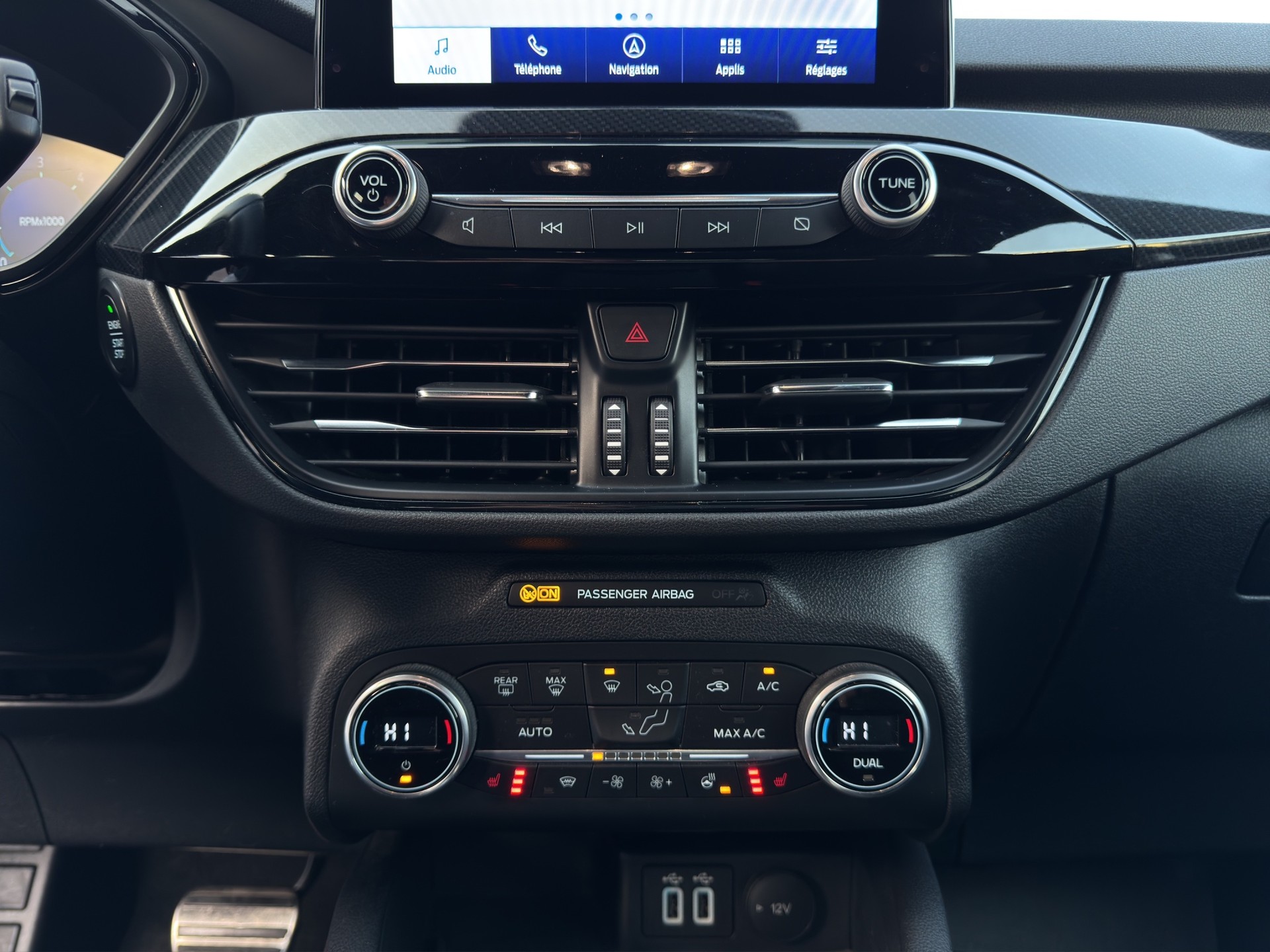 FORD Kuga 2.0 TDCi EcoBlue ST-Line X 4WD-image-15