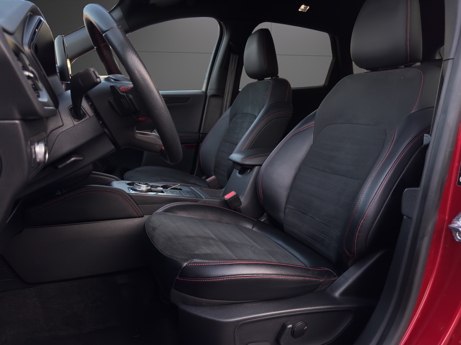 FORD Kuga 2.0 TDCi EcoBlue ST-Line X 4WD-image-10