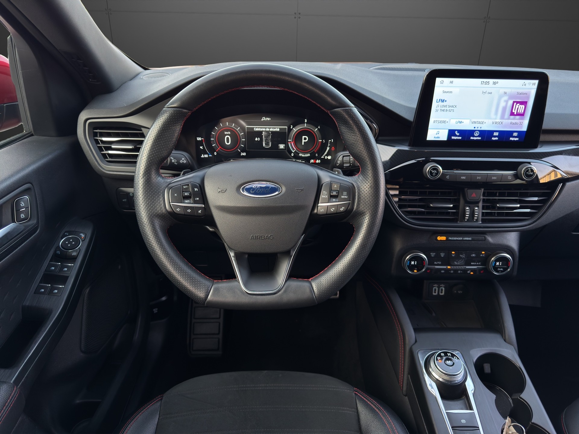 FORD Kuga 2.0 TDCi EcoBlue ST-Line X 4WD-image-19