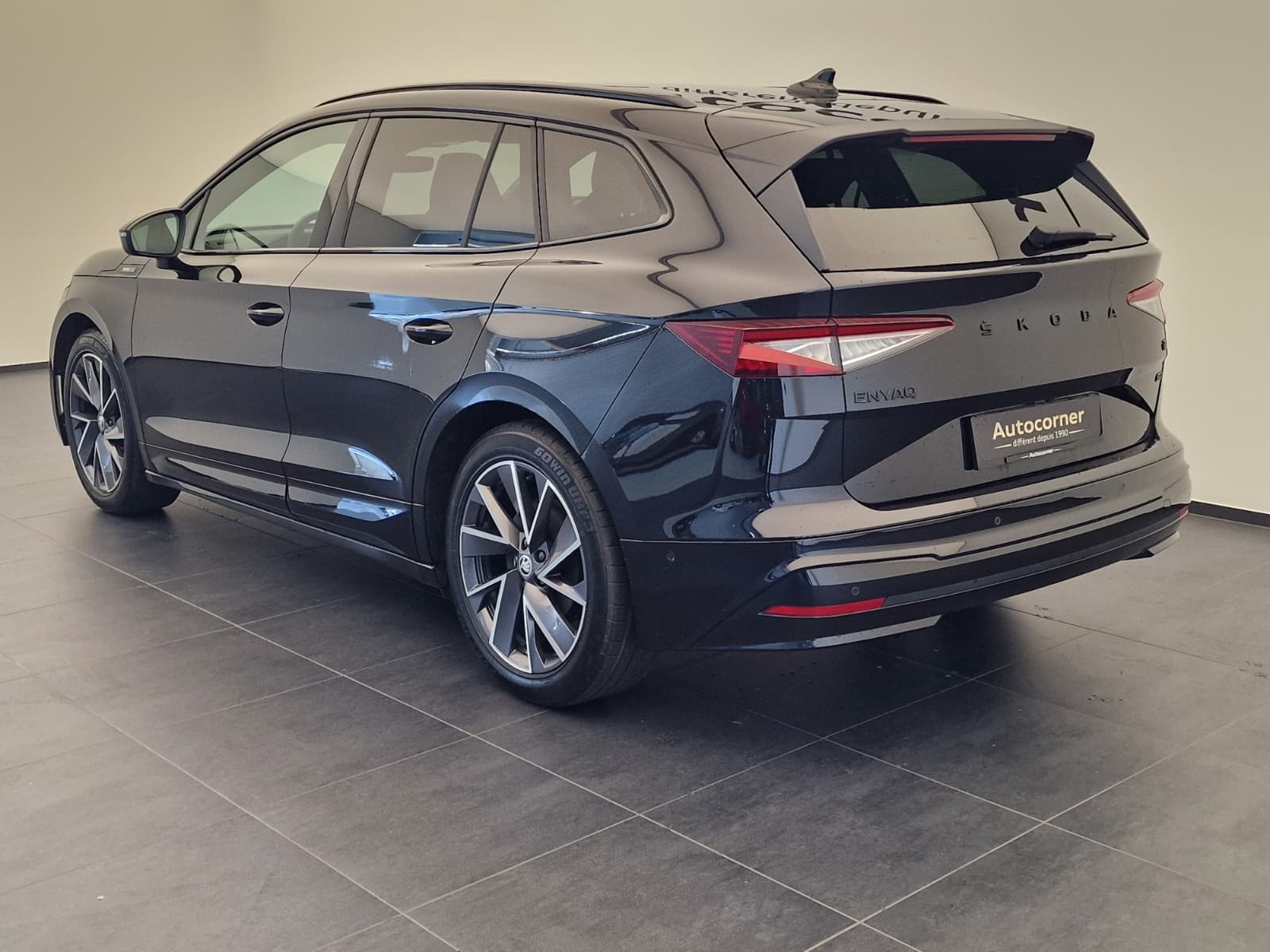 SKODA Enyaq iV 60 SportLine-image-9