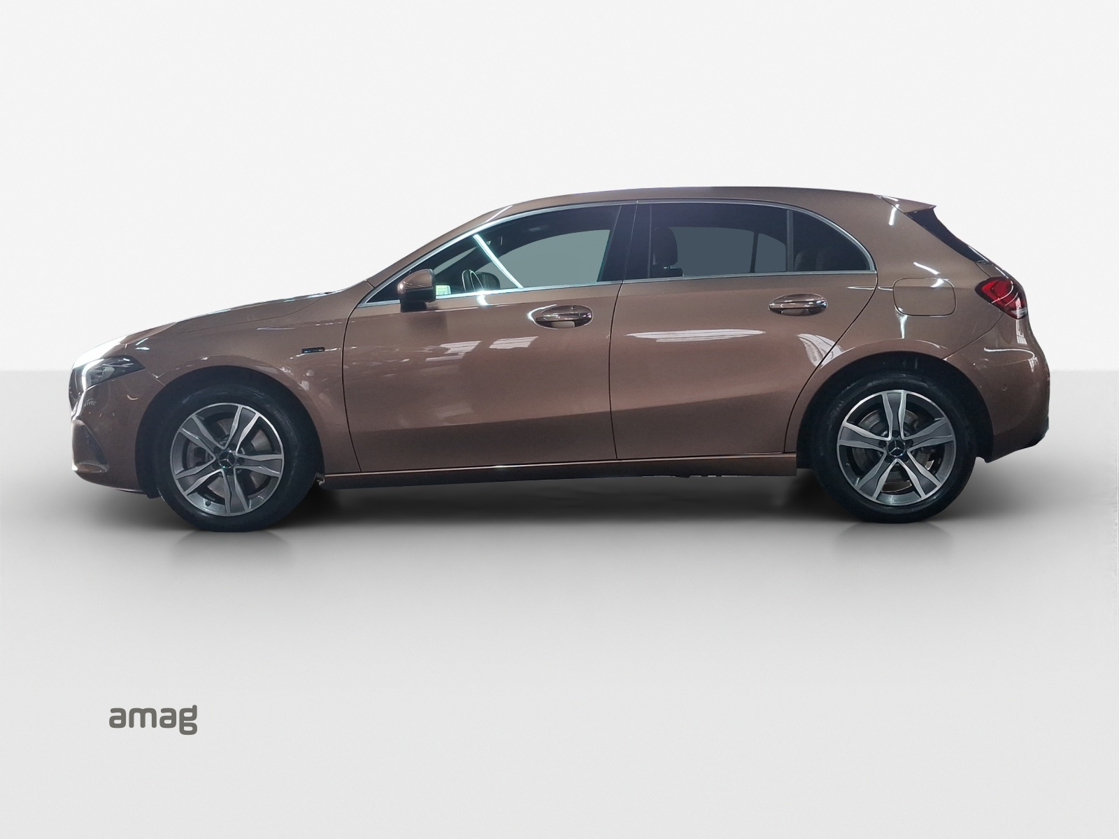 MERCEDES-BENZ A 250e Progressive 8G-DCT-image-1