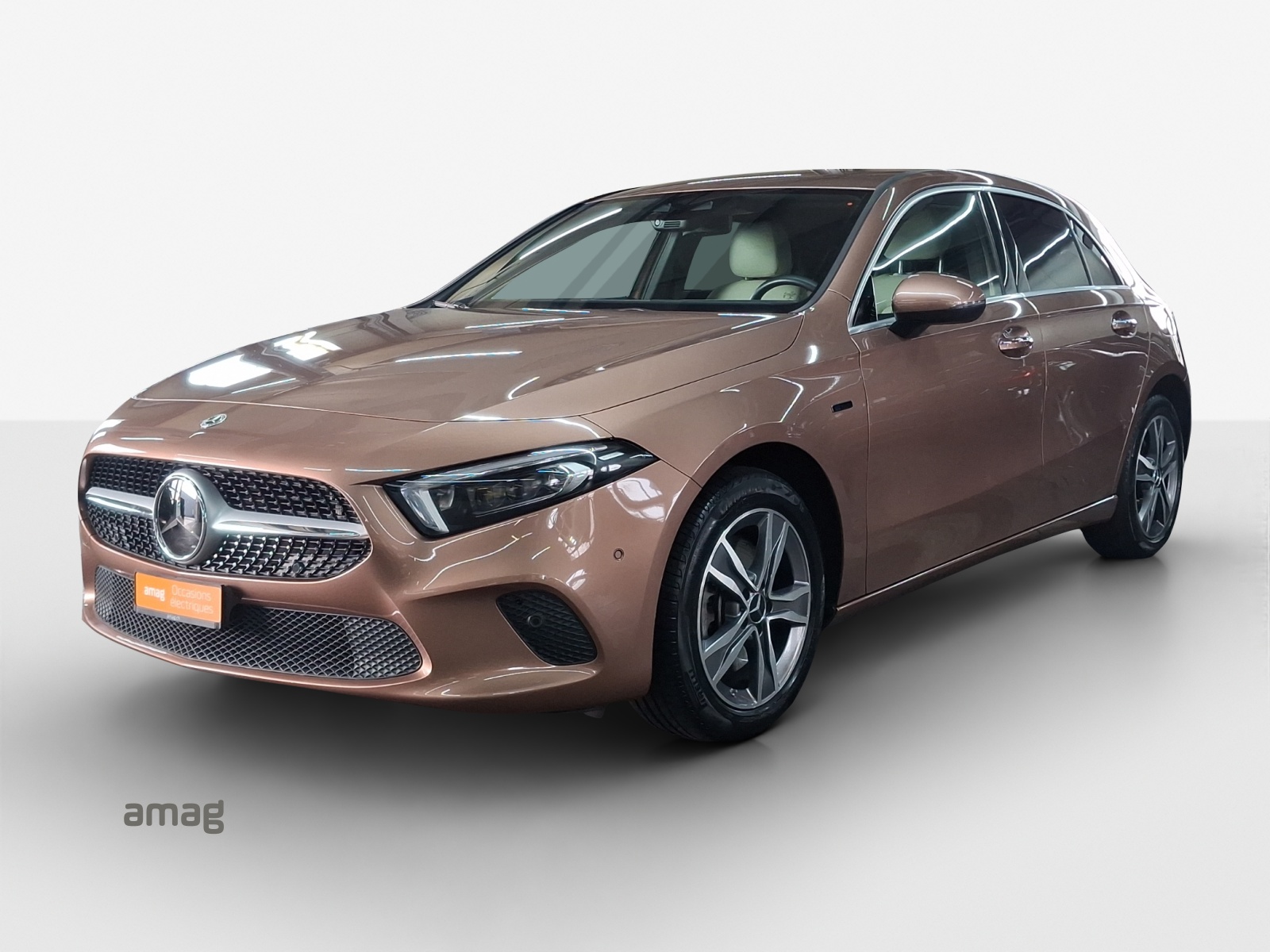 MERCEDES-BENZ A 250e Progressive 8G-DCT-image-0