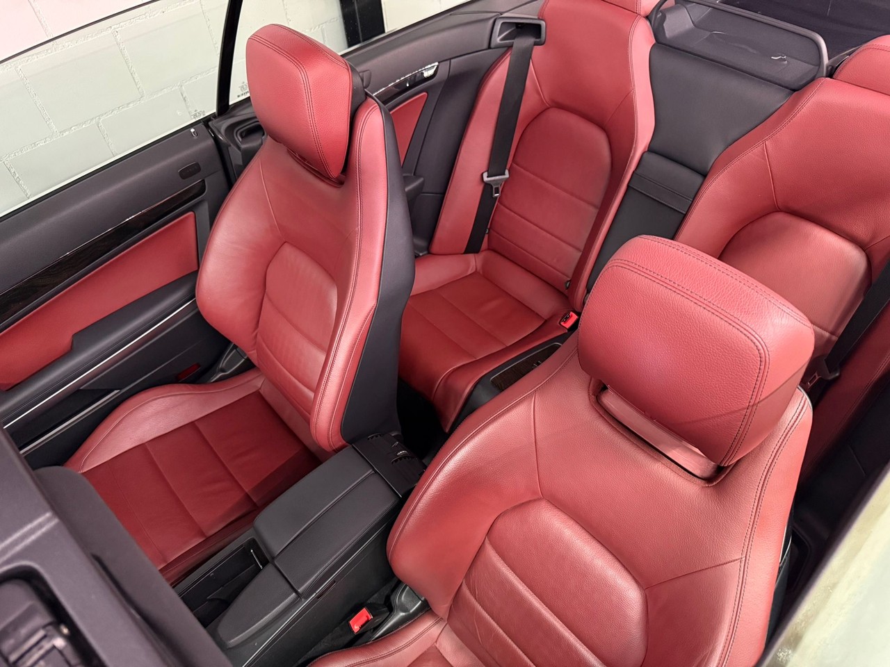 MERCEDES-BENZ E 250 CGI BlueEfficiency Automatic-image-7
