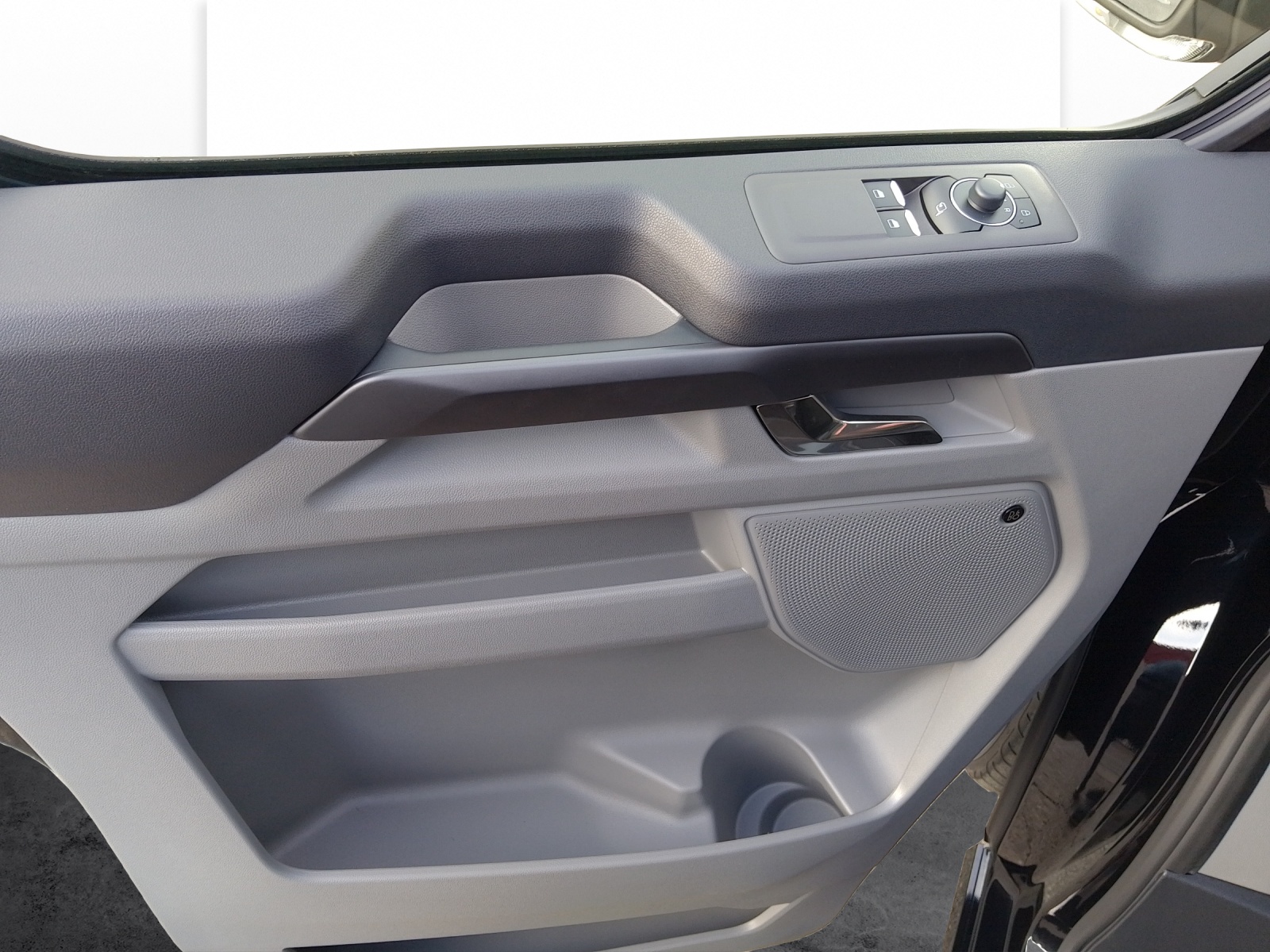 FORD Tourneo Custom Bus 320 L1 2.0 EcoBlue 170 Sport 4x4-image-11