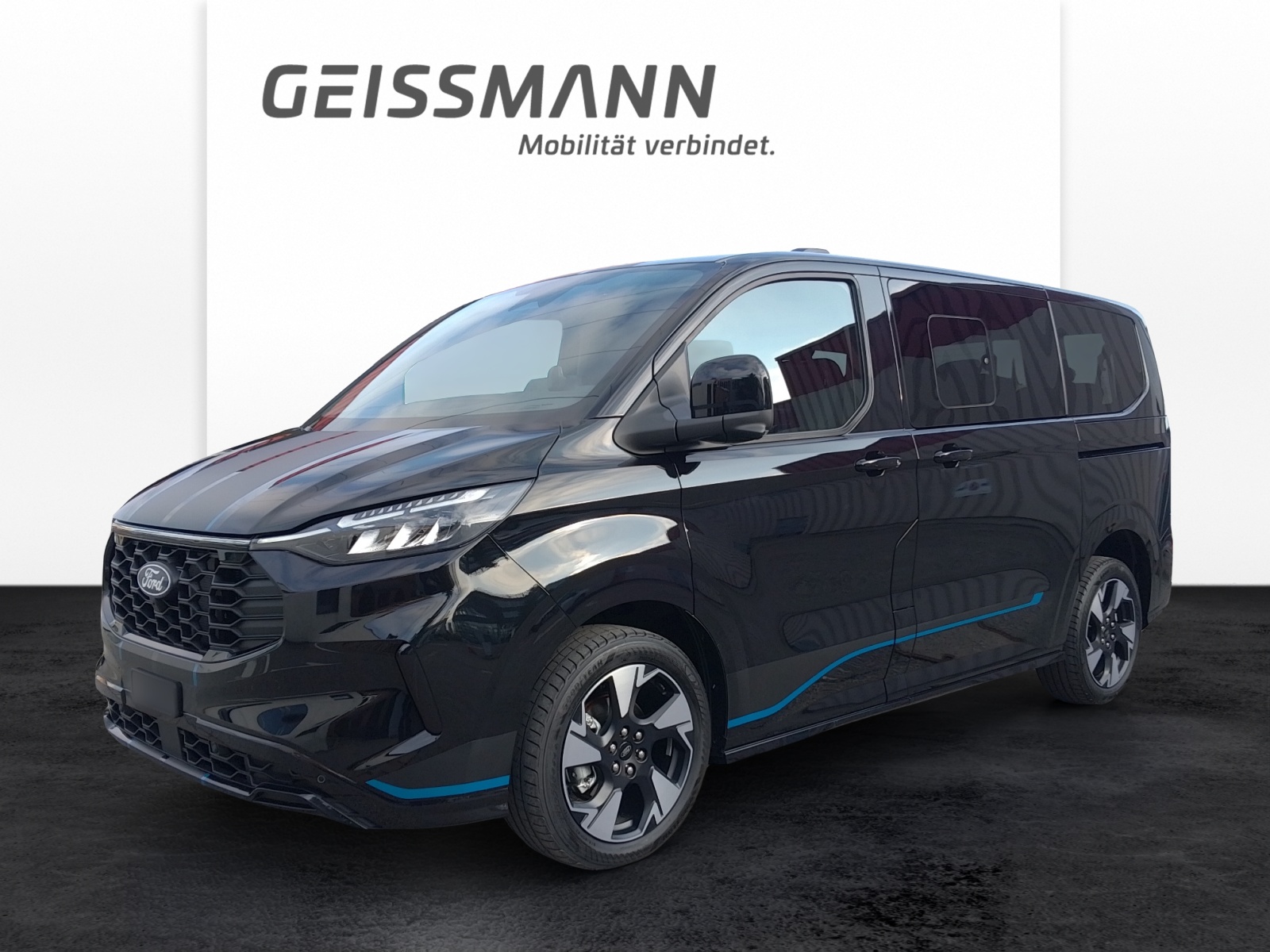 FORD Tourneo Custom Bus 320 L1 2.0 EcoBlue 170 Sport 4x4-image-0