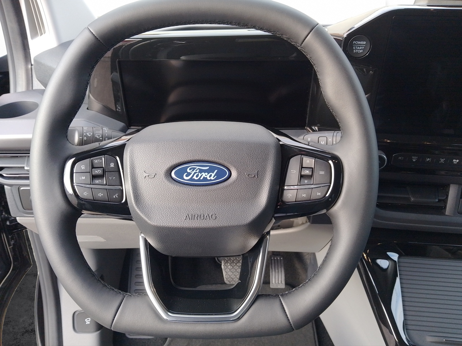 FORD Tourneo Custom Bus 320 L1 2.0 EcoBlue 170 Sport 4x4-image-8