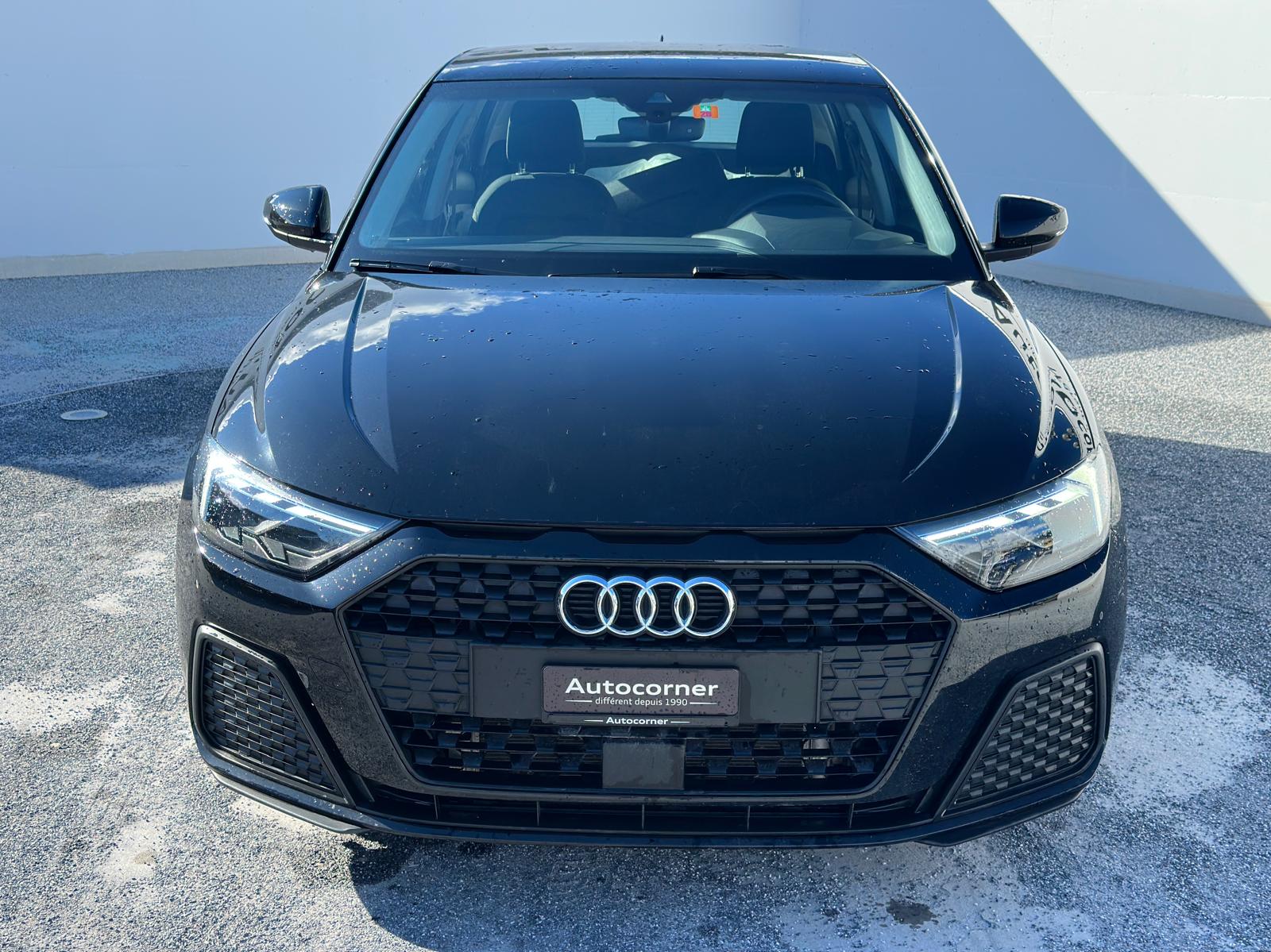 AUDI A1 Sportback 30 TFSI Attraction S-tronic-image-3