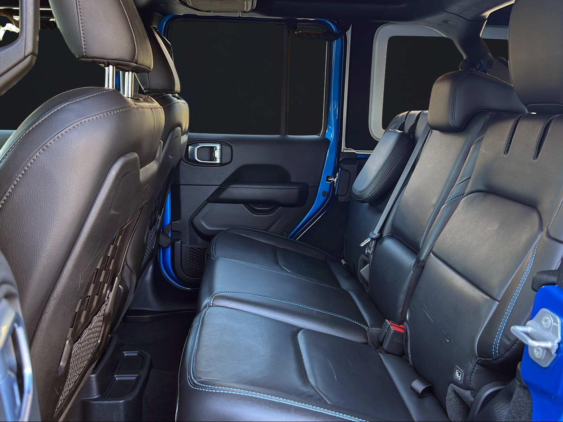 JEEP Wrangler-image-11