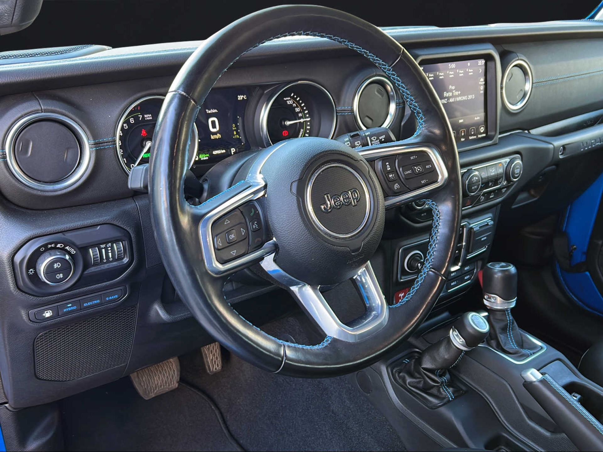 JEEP Wrangler-image-7