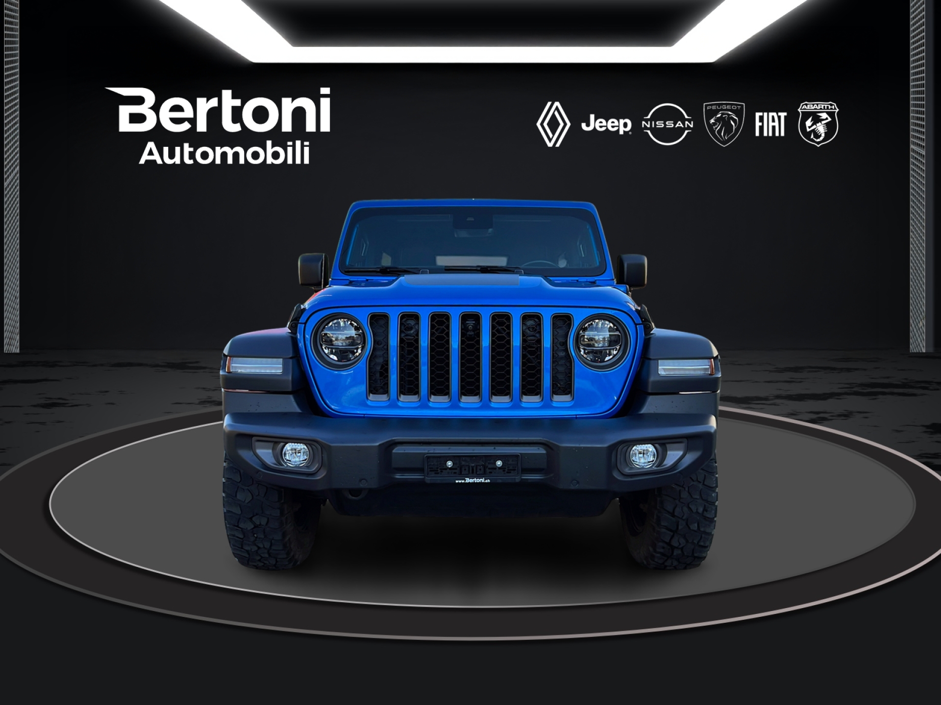 JEEP Wrangler-showroom-element-1