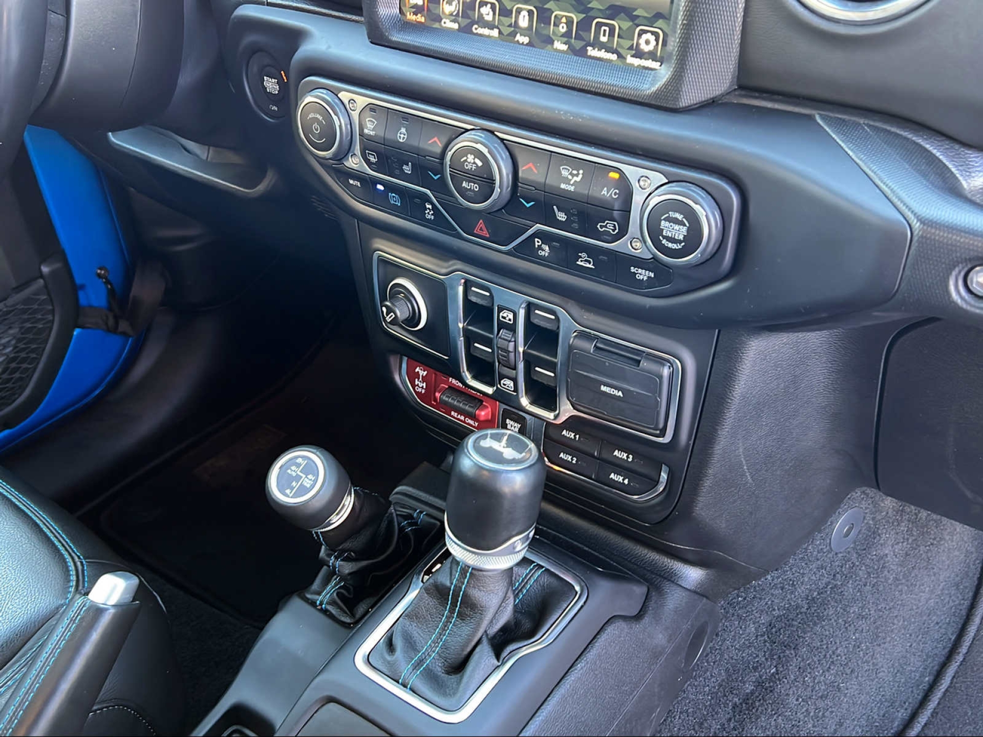 JEEP Wrangler-image-10