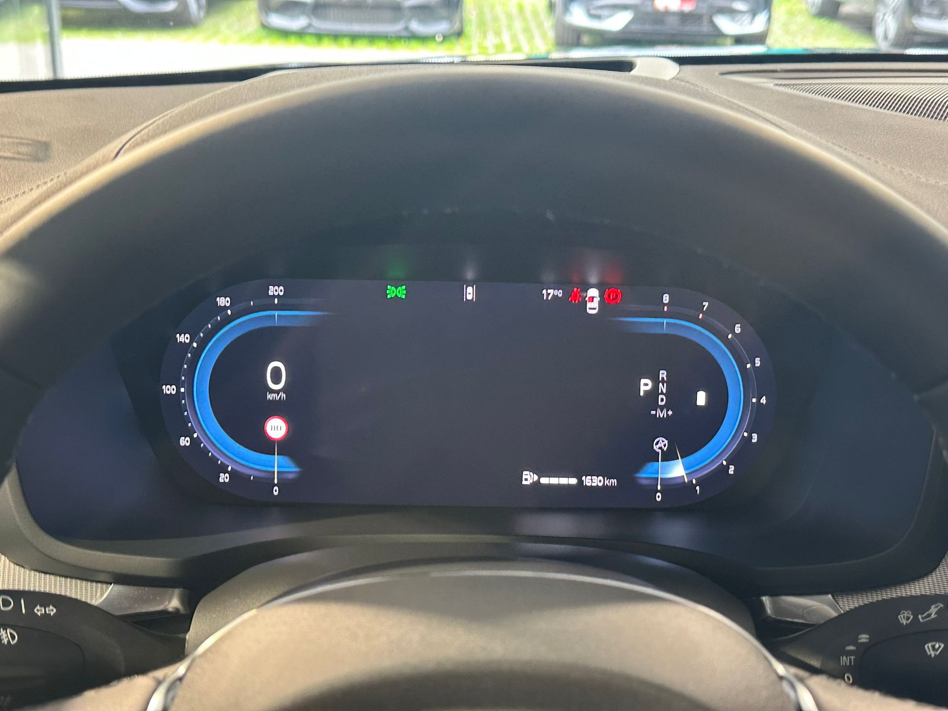 VOLVO V60 B4 MHD Ultra Dark DCT-image-9