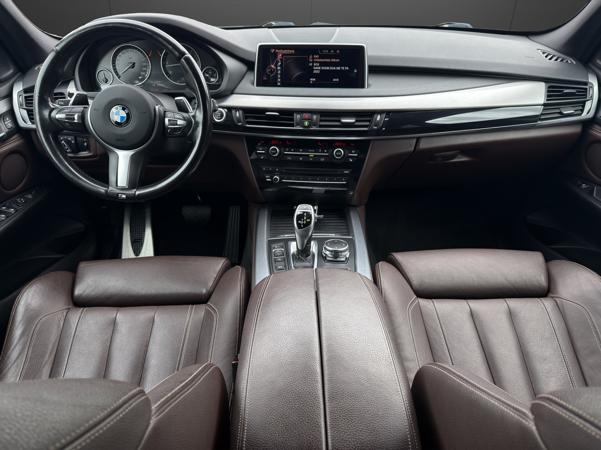 BMW X5 xDrive 40d Steptronic-image-10