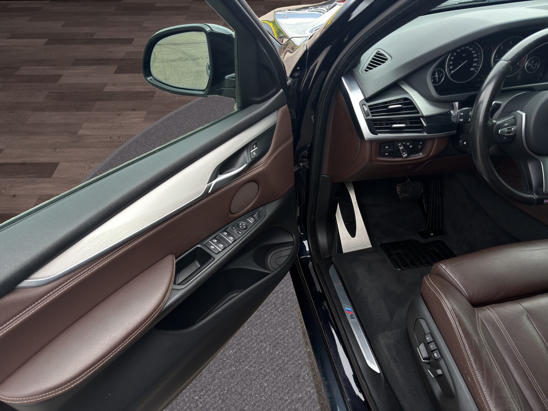 BMW X5 xDrive 40d Steptronic-image-19
