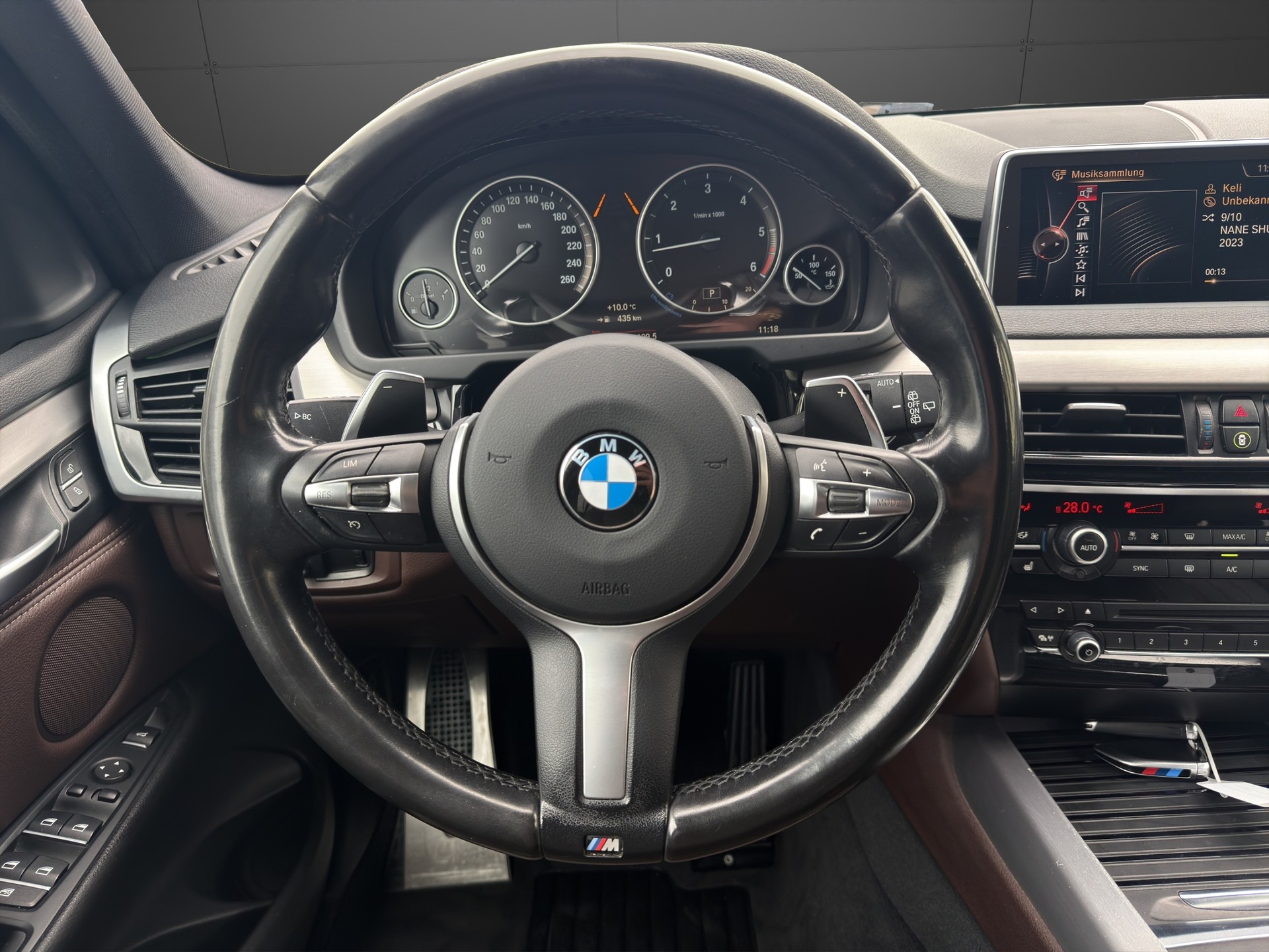 BMW X5 xDrive 40d Steptronic-image-14