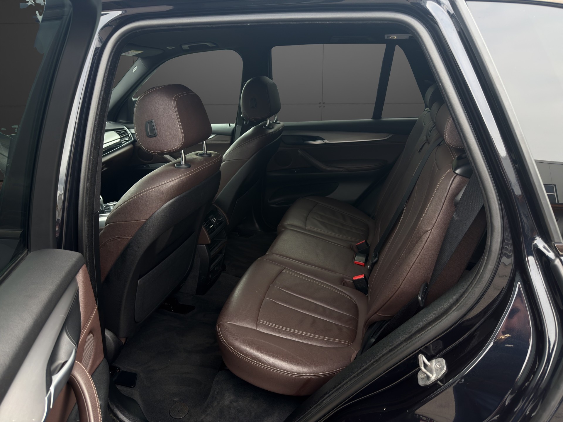BMW X5 xDrive 40d Steptronic-image-21