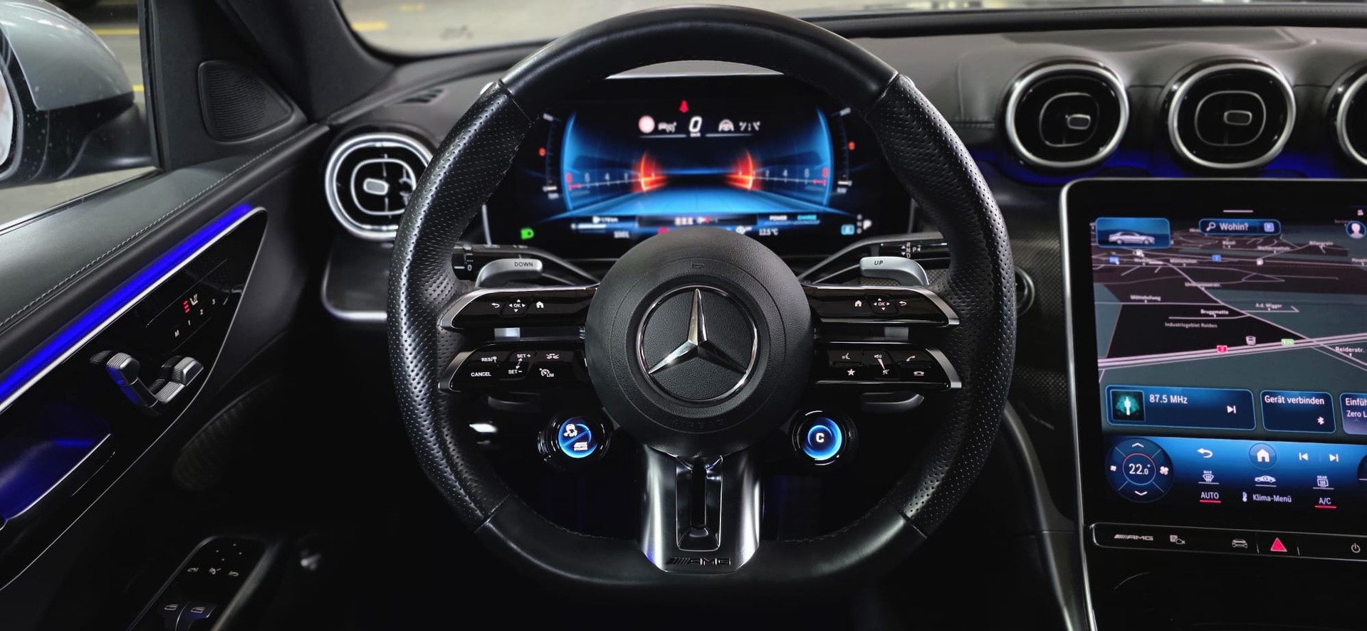 MERCEDES-BENZ C 43 AMG 4Matic *Napa Leder*Laneassist*Ambientebeleuchtung*Rückfahrkamera*Sitzheizung*Schiebedach*-image-12