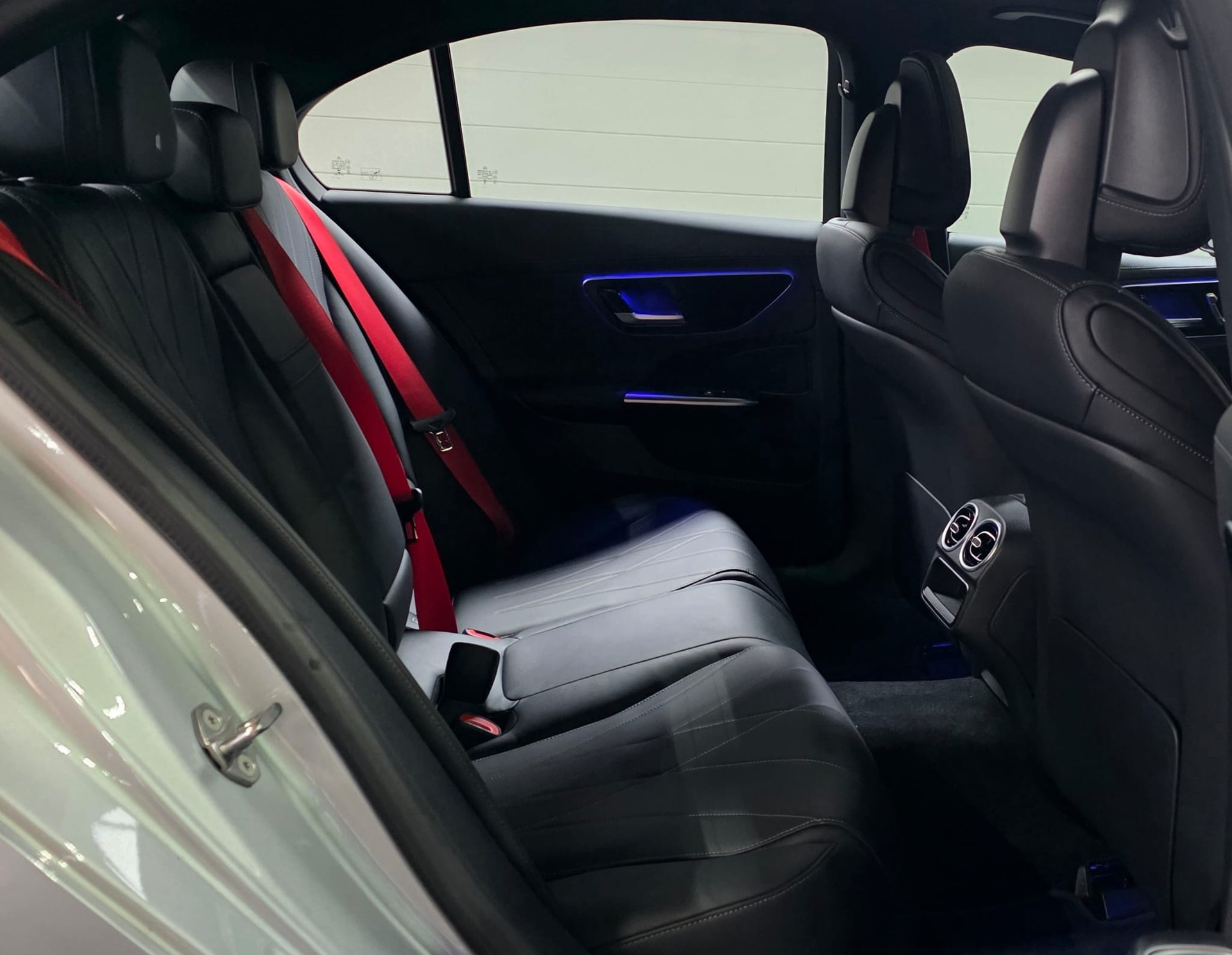 MERCEDES-BENZ C 43 AMG 4Matic *Napa Leder*Laneassist*Ambientebeleuchtung*Rückfahrkamera*Sitzheizung*Schiebedach*-image-27