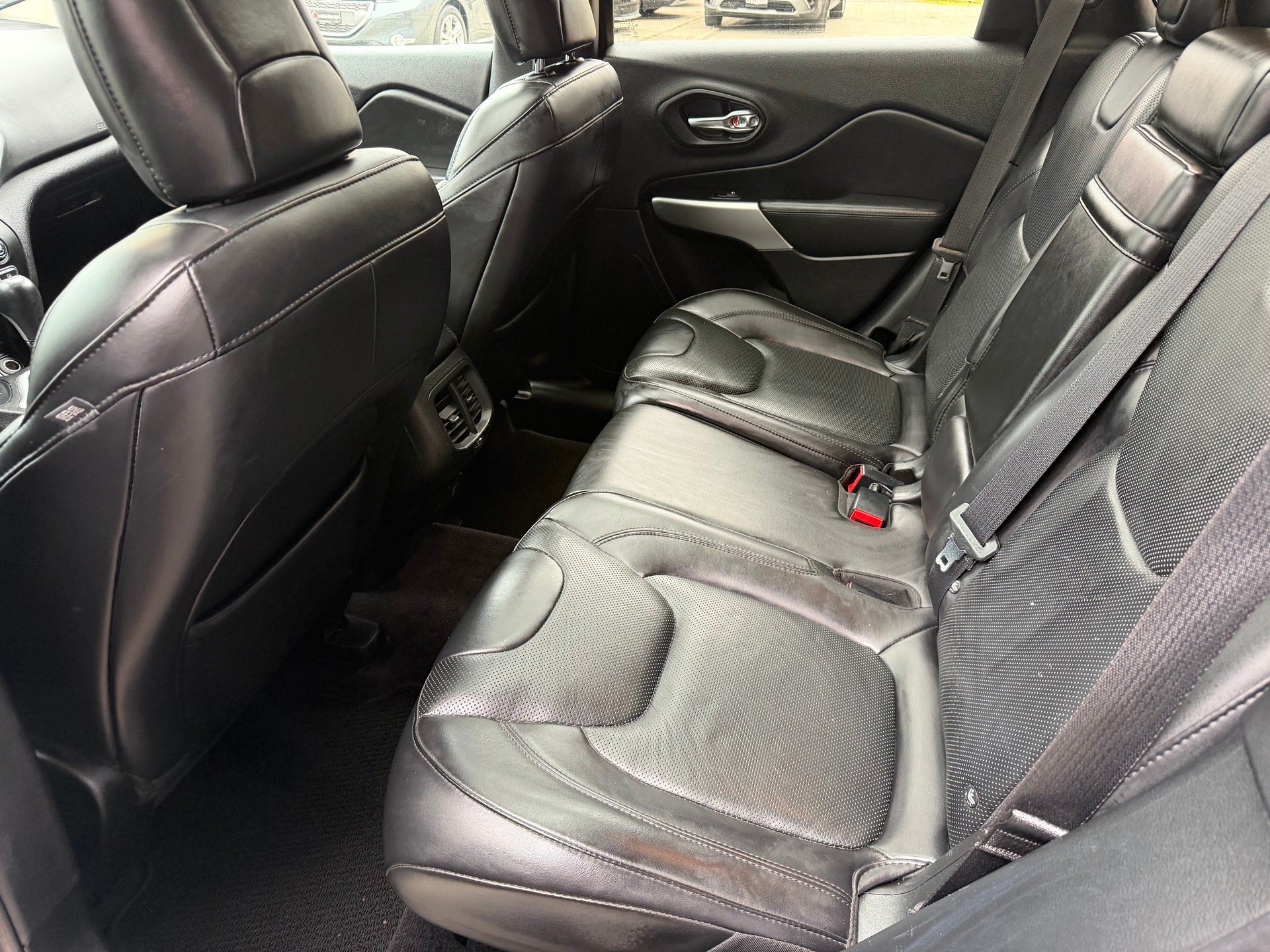 JEEP Cherokee 2.2TD Overland AWD 9ATX AD-image-12
