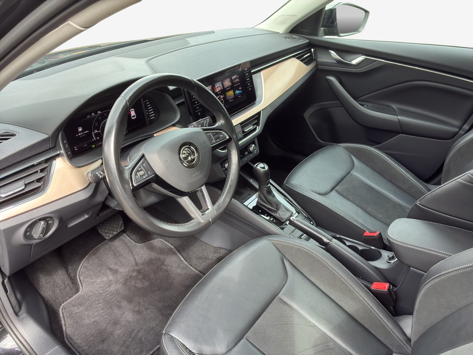SKODA Scala 1.5 TSI ACT Style DSG-image-8