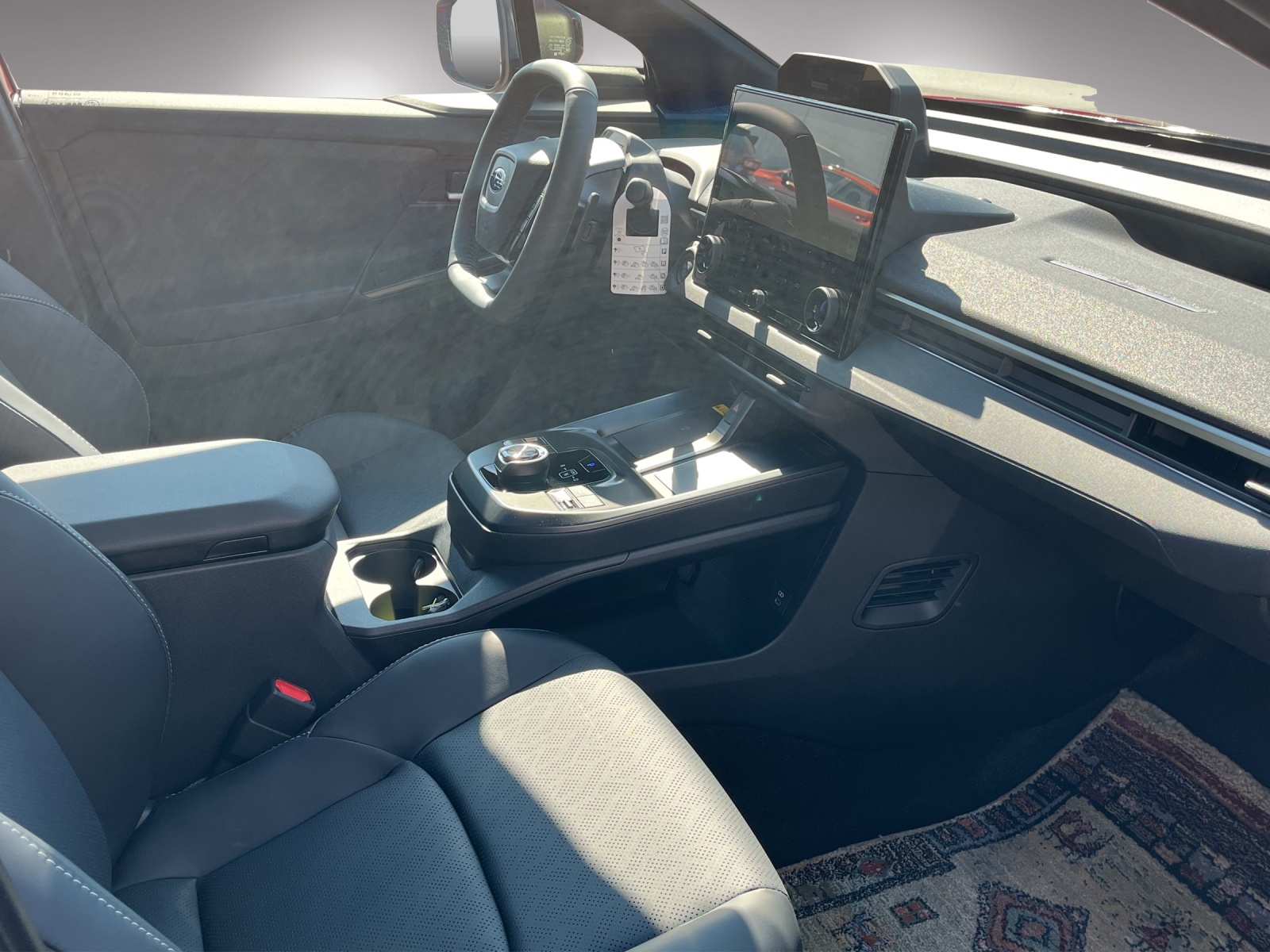 SUBARU Solterra eV Luxury AWD-image-10