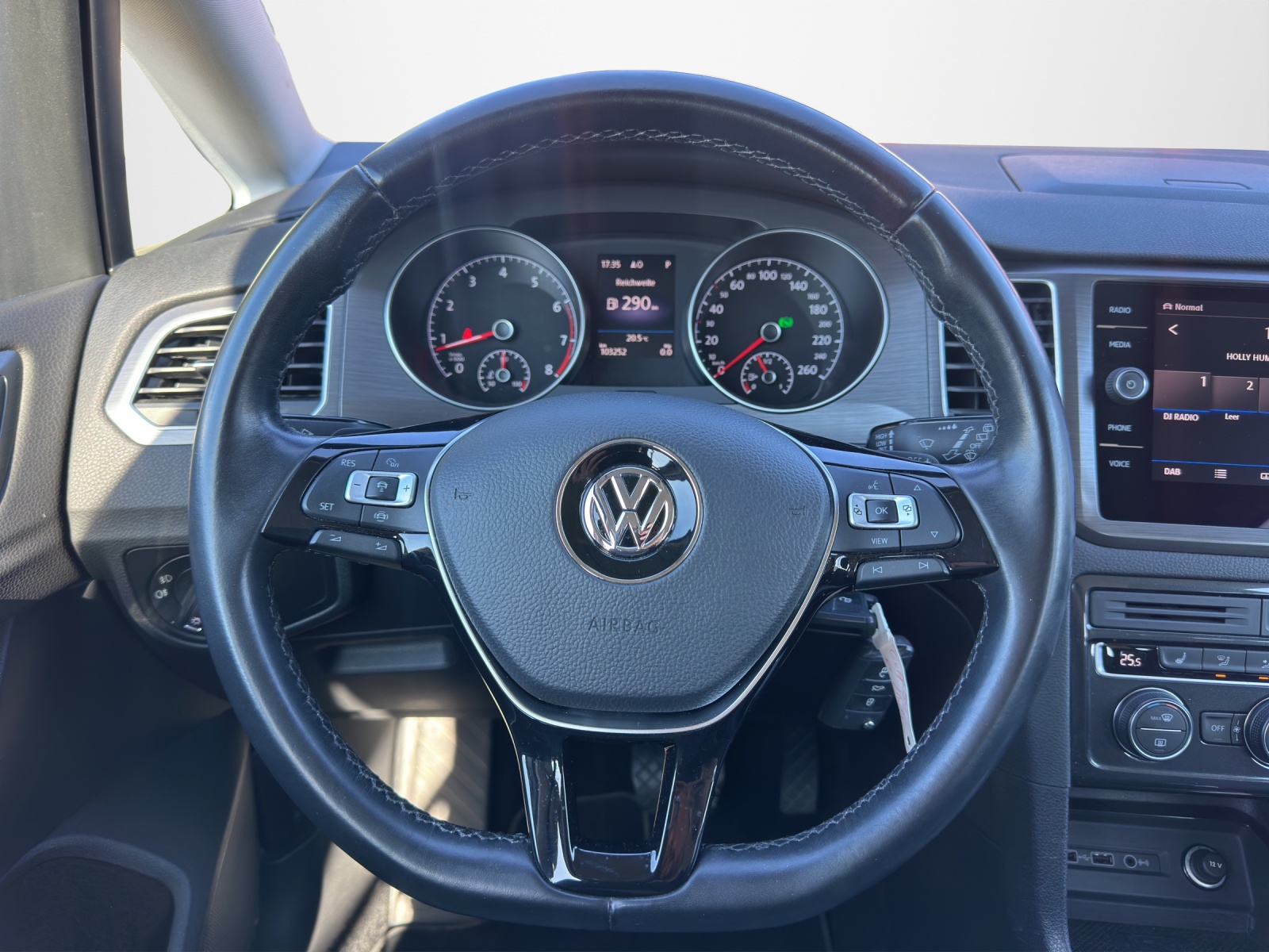 VW Golf Sportsvan 1.5 TSI EVO Comfortline DSG-image-9