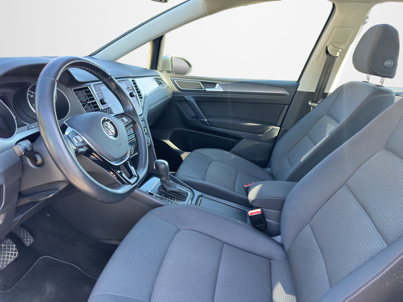 VW Golf Sportsvan 1.5 TSI EVO Comfortline DSG-image-8