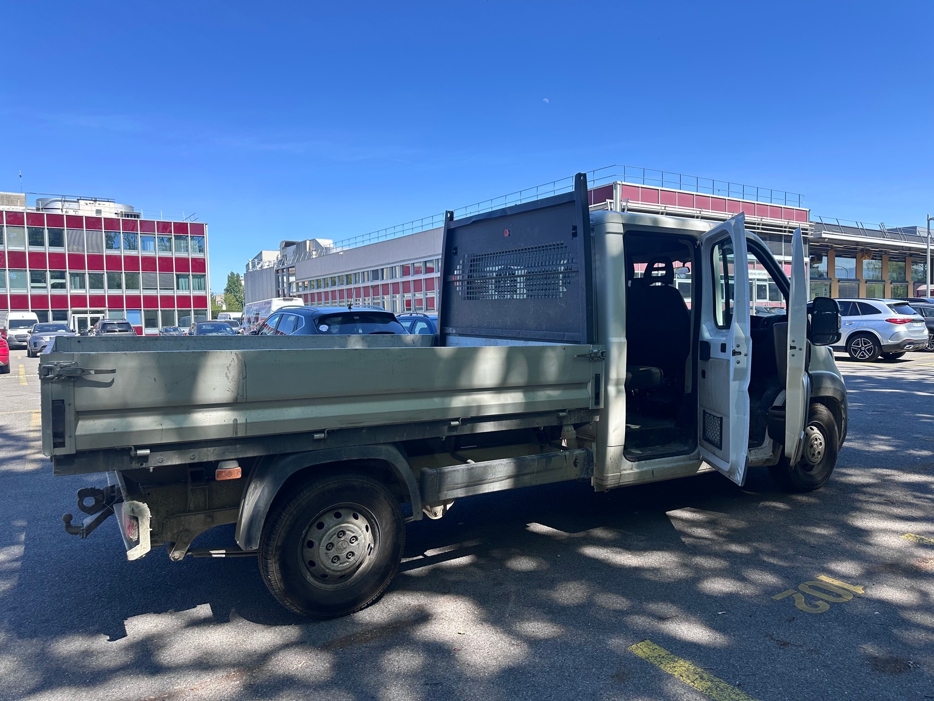 PEUGEOT Boxer 2.2 HDI 435 Active L3-image-2