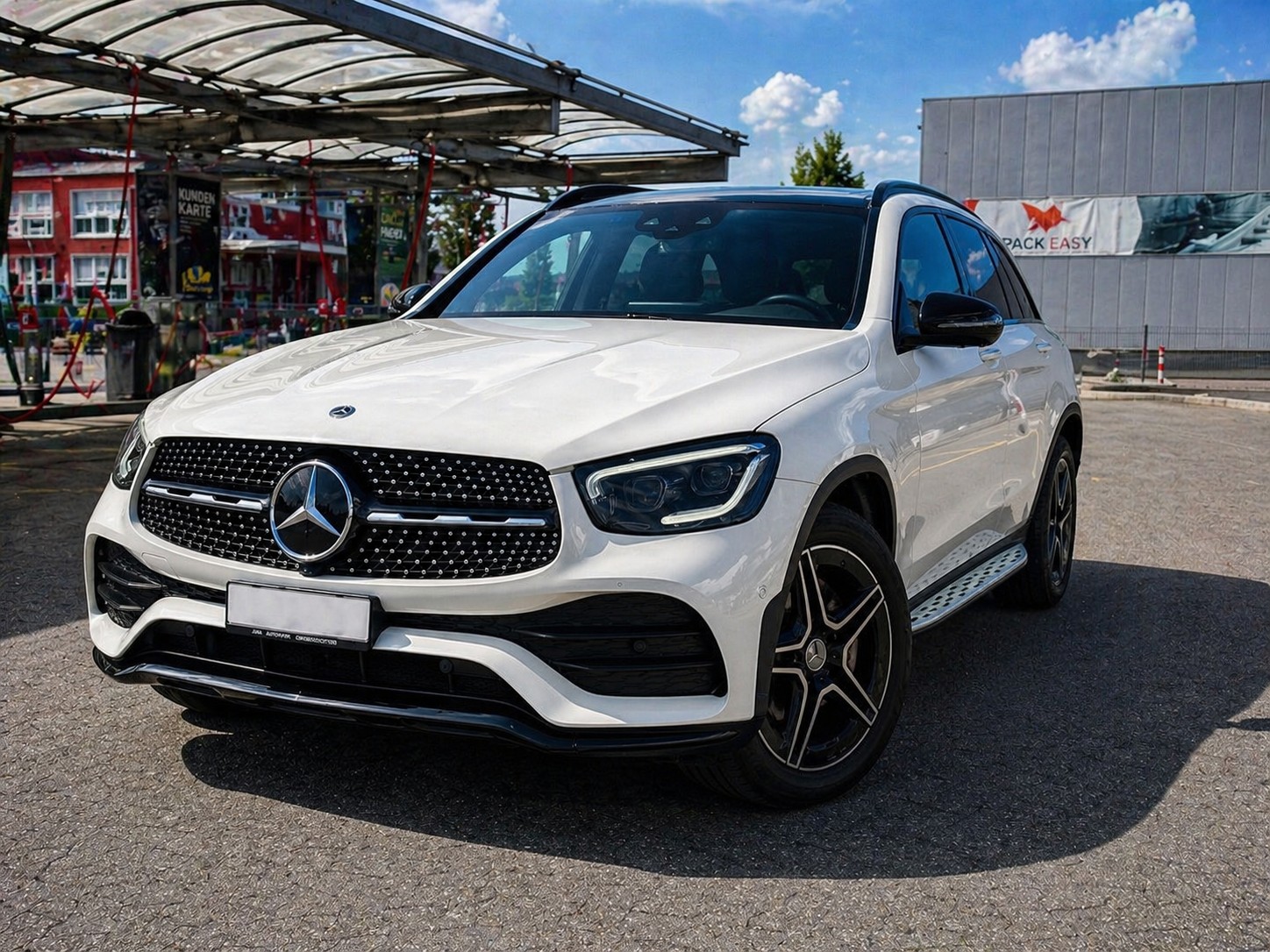 MERCEDES-BENZ GLC 220 d AMG Line 4m-image-0