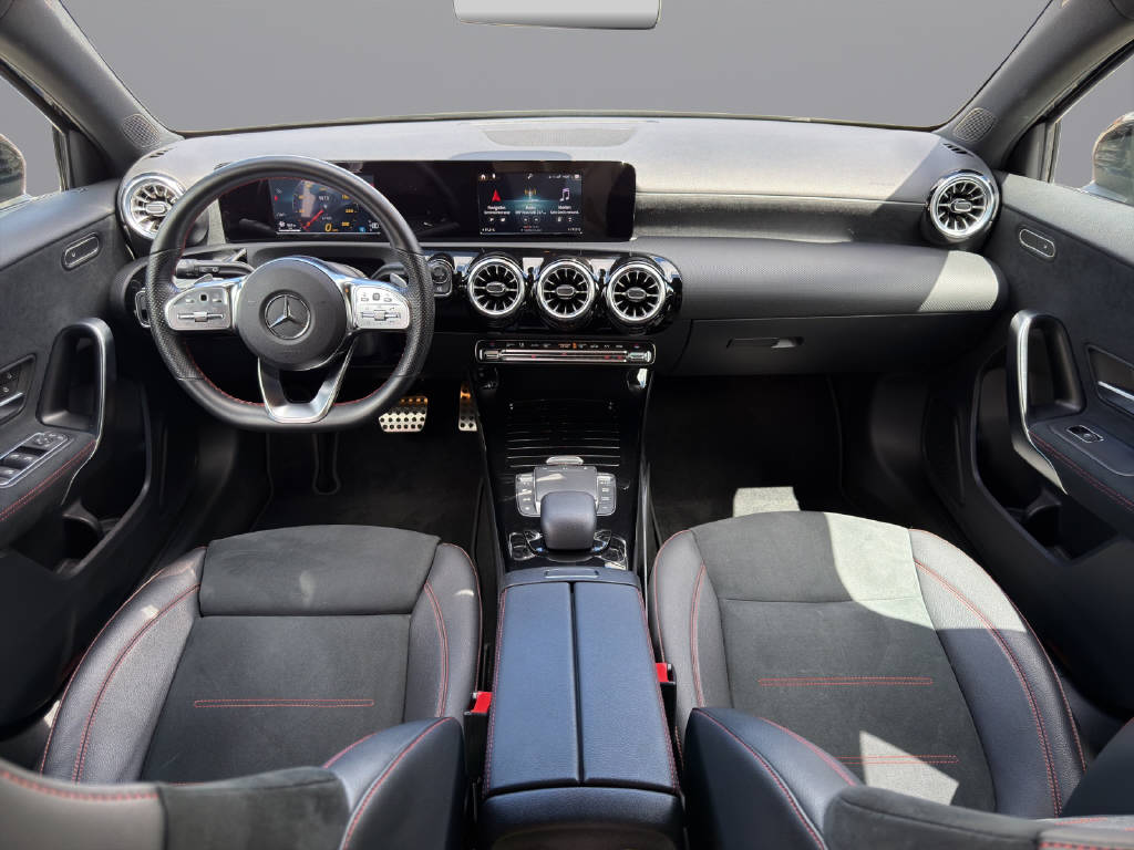MERCEDES-BENZ A 200 AMG Line 4m-image-8