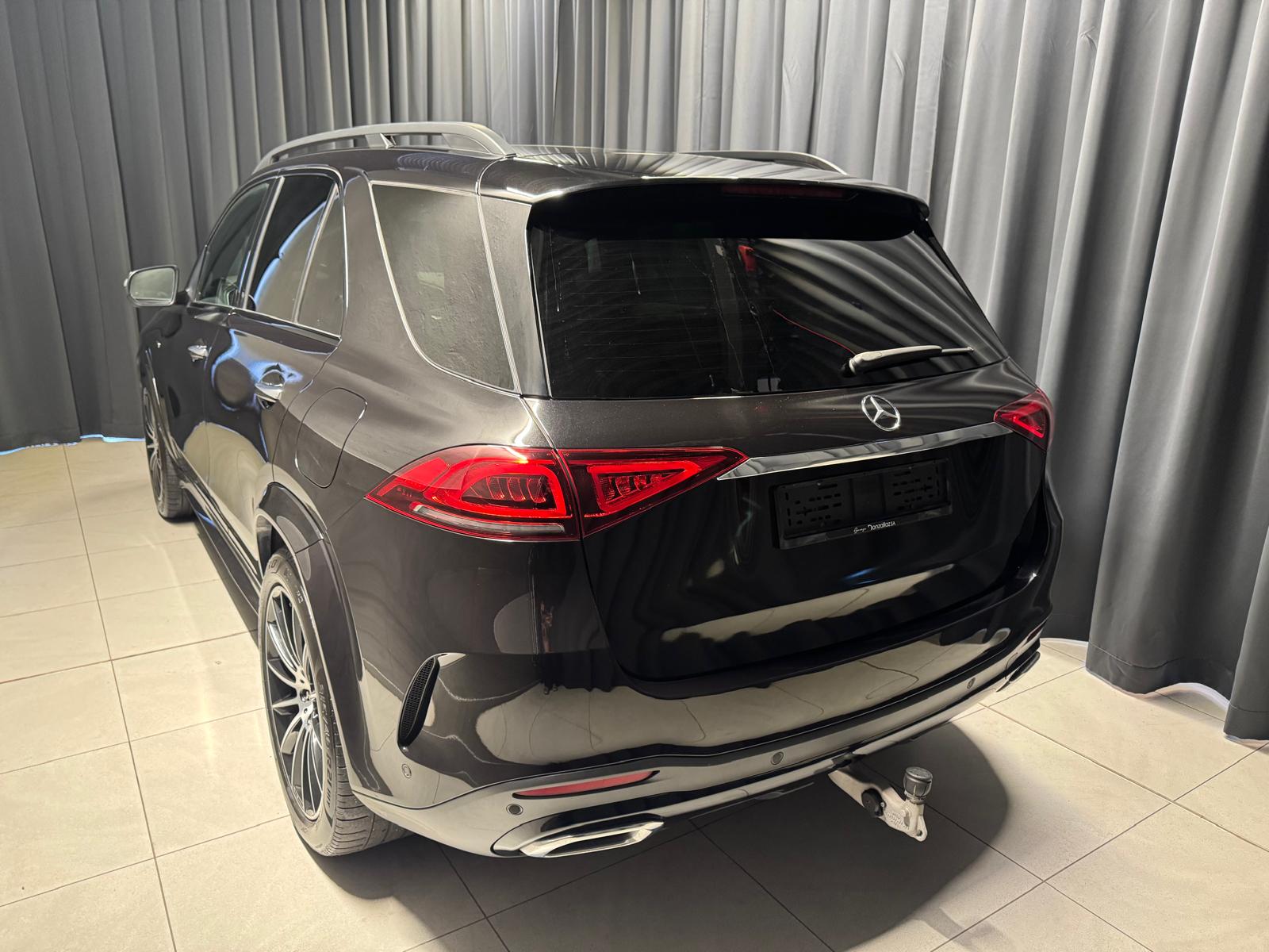MERCEDES-BENZ GLE 350 e 4Matic AMG Line 9G-Tronic-image-3