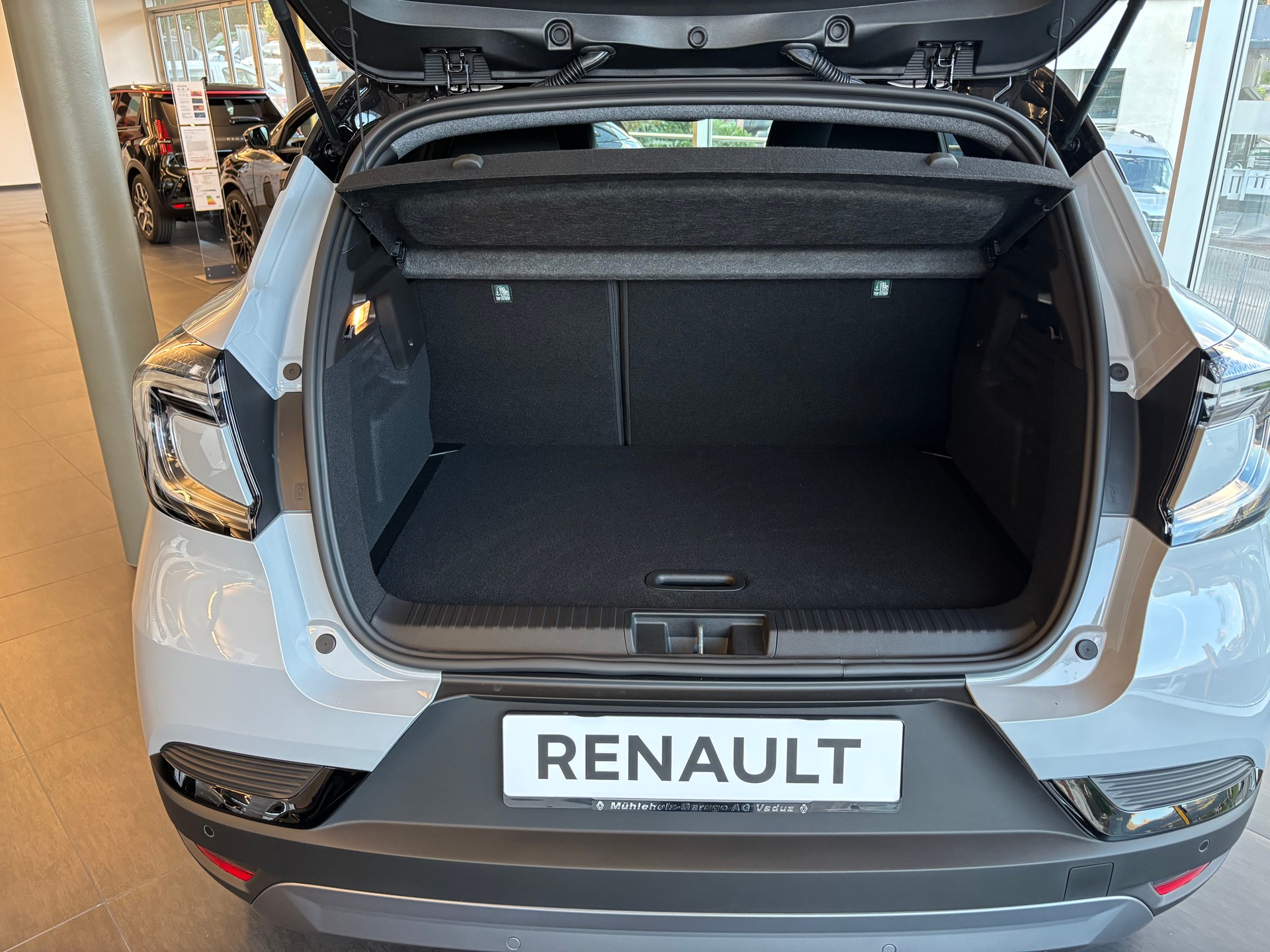 RENAULT Captur 1.3 TCe Esprit Alpine EDC-image-9