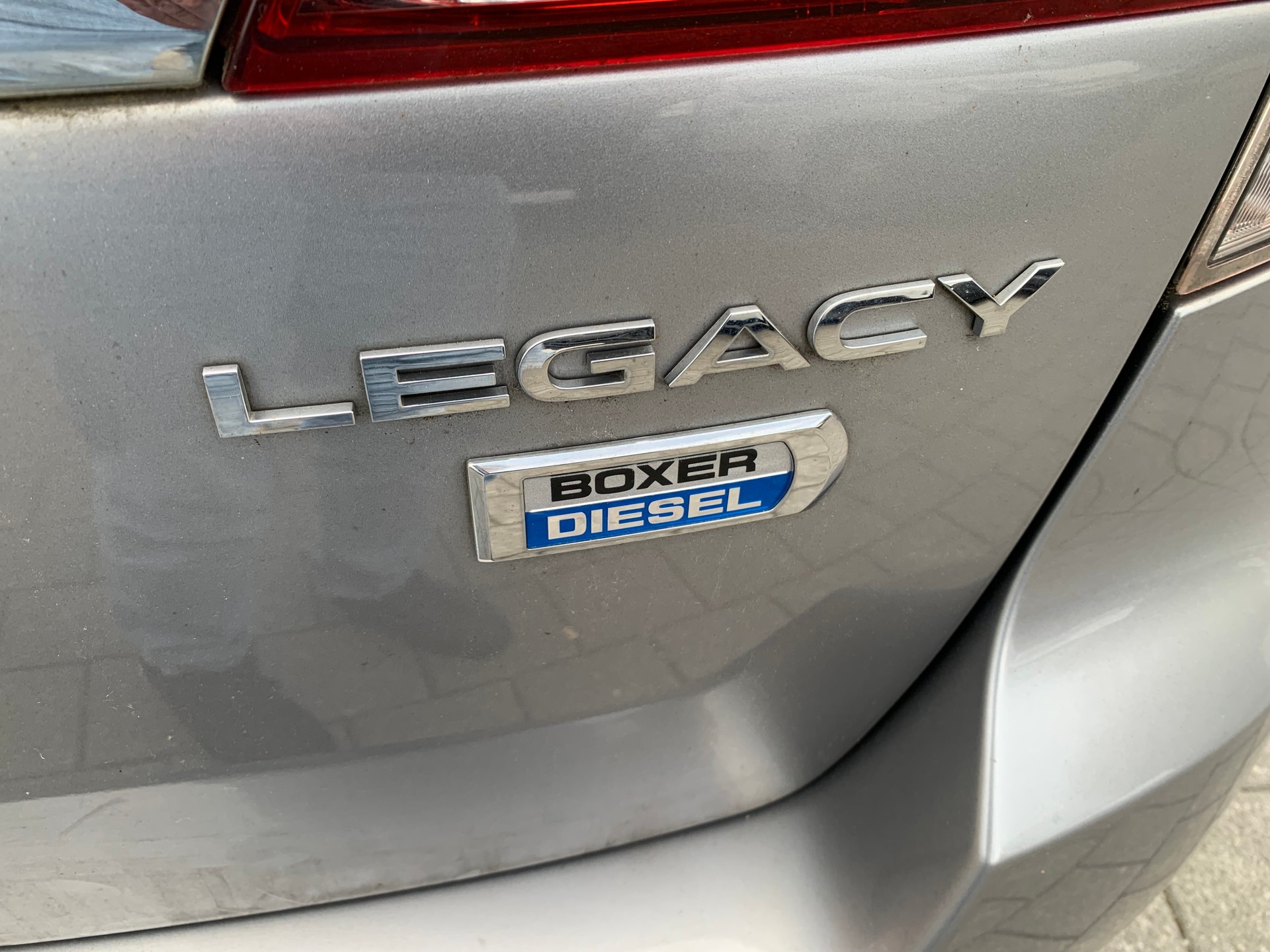 SUBARU Legacy 2.0D Swiss Special AWD-image-6