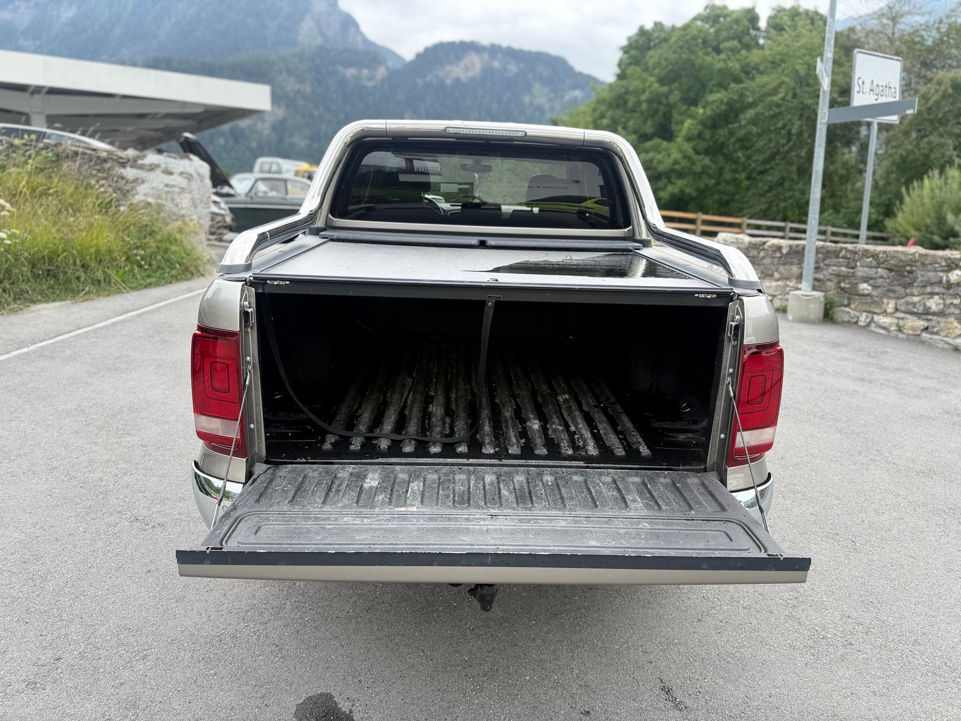 VW Amarok 3.0TDI Highline 4Motion Automatic-image-7