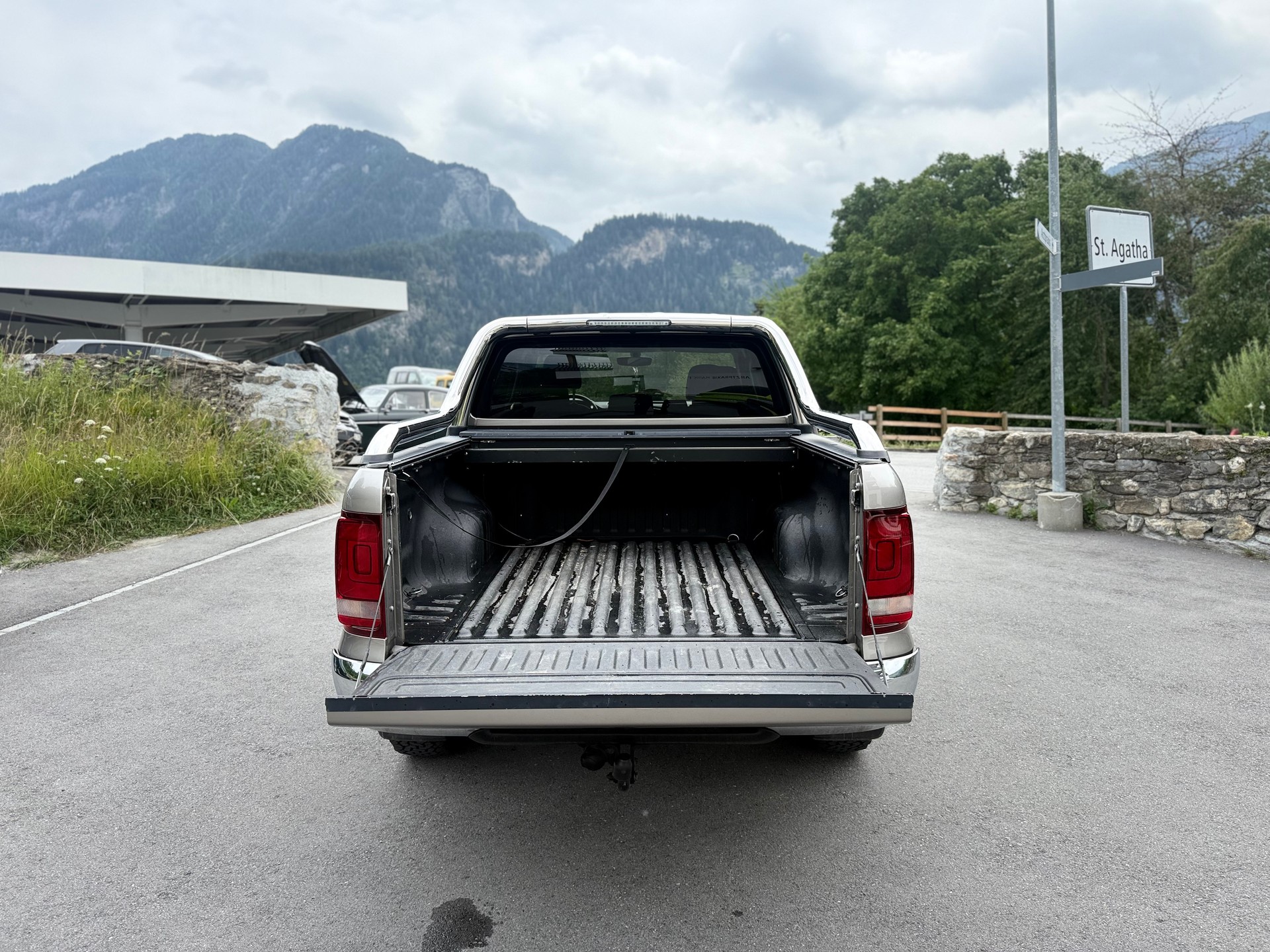 VW Amarok 3.0TDI Highline 4Motion Automatic-image-8