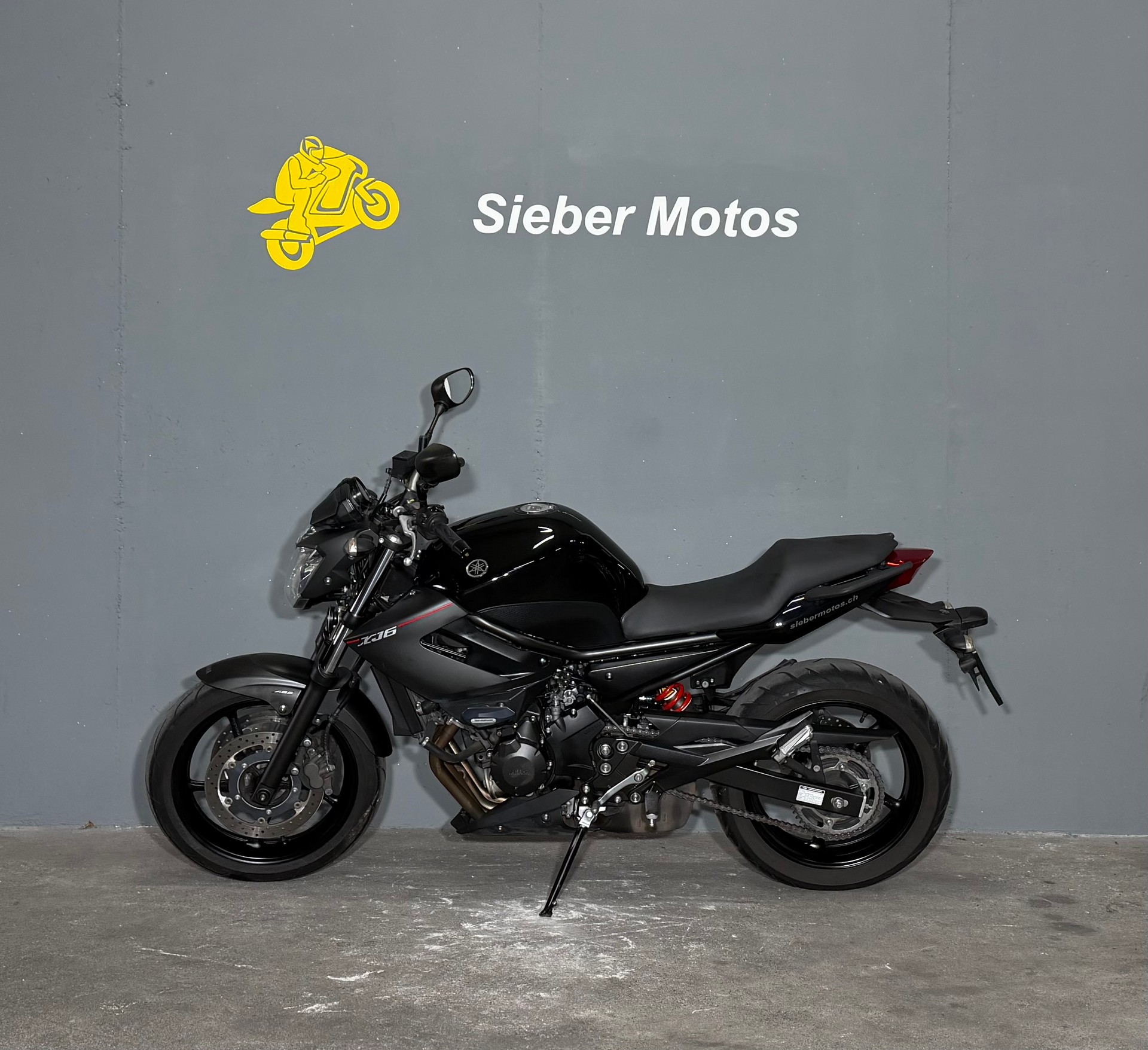 YAMAHA XJ 6 N ABS-showroom-element-2