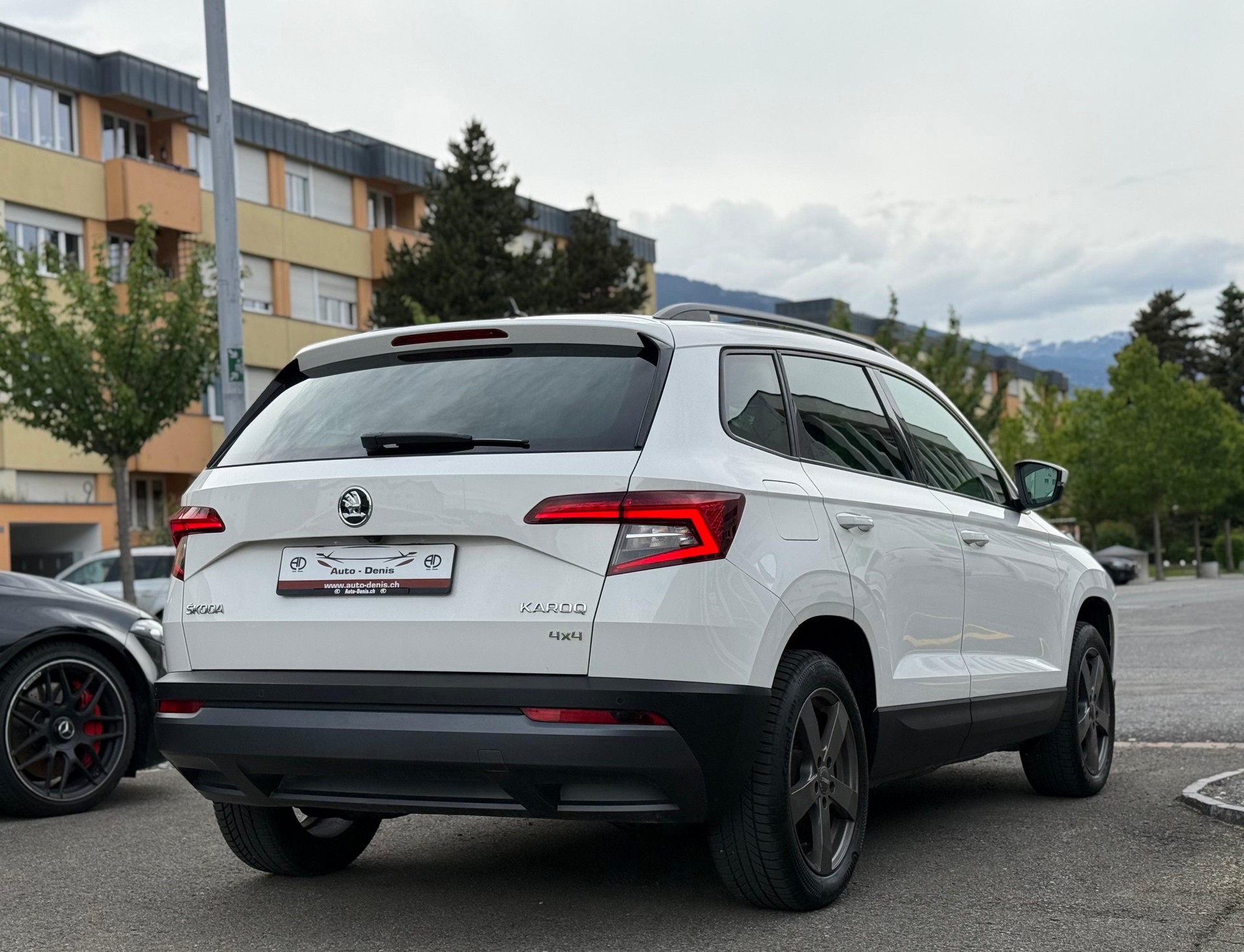 SKODA Karoq 2.0 TDI Ambition 4x4 DSG-showroom-element-3