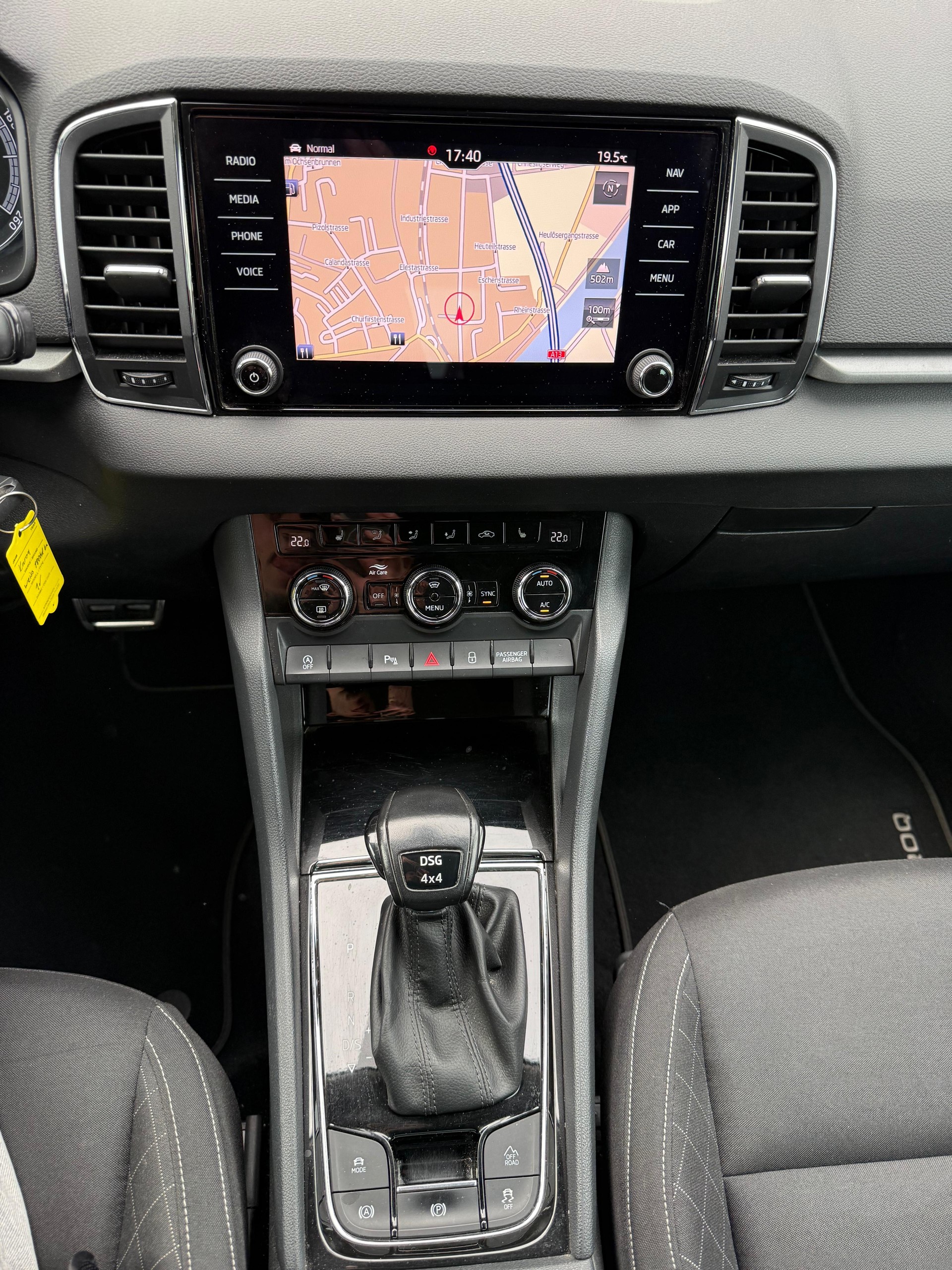 SKODA Karoq 2.0 TDI Ambition 4x4 DSG-image-18