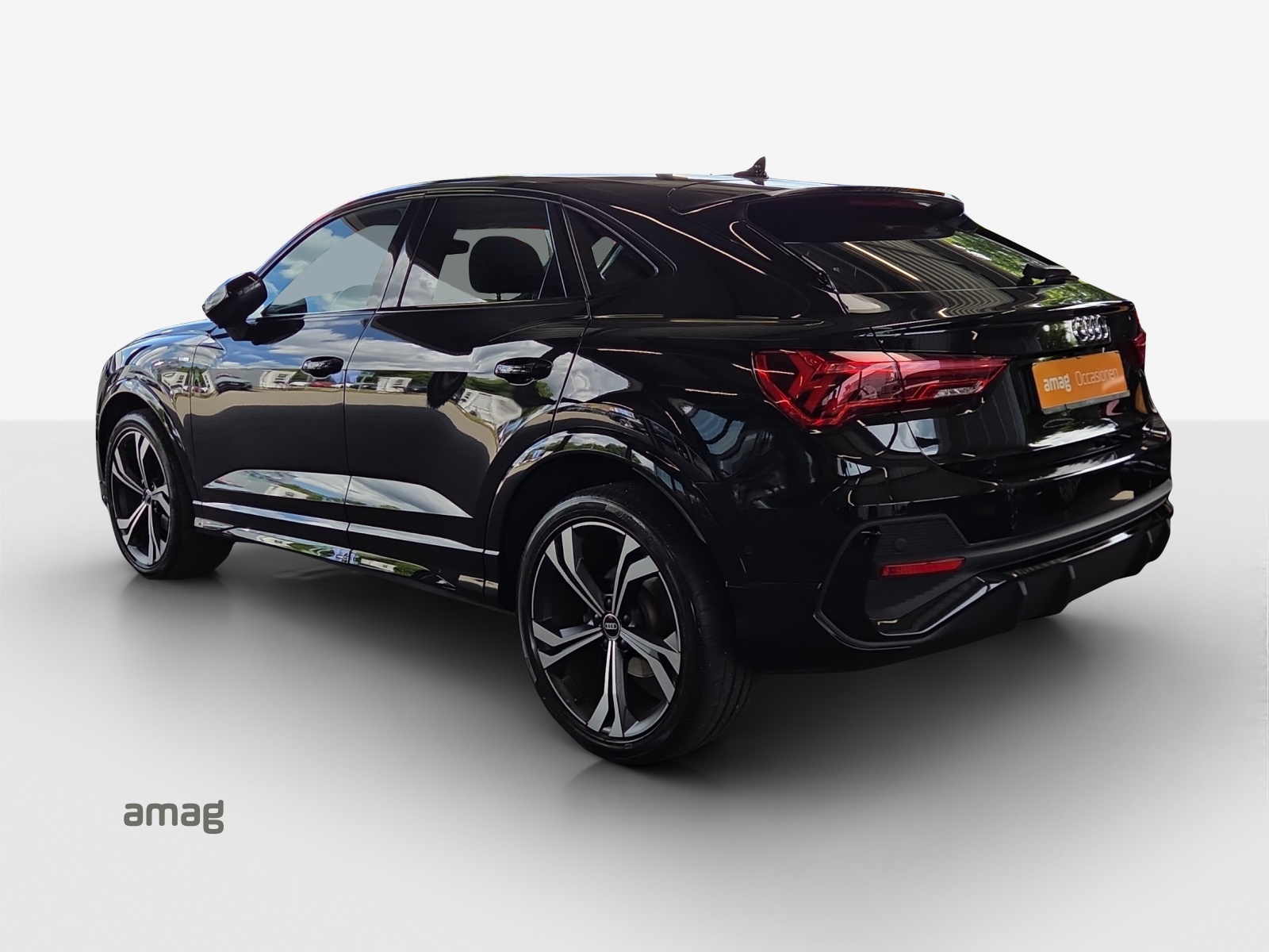 AUDI Q3 Sportback 35 TFSI S line Attraction S-tronic-image-2