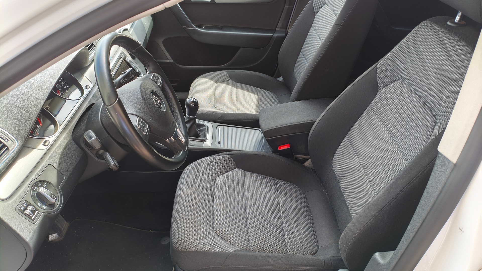 VW Passat Variant 1.4 TSI BMT Comfortline-image-7