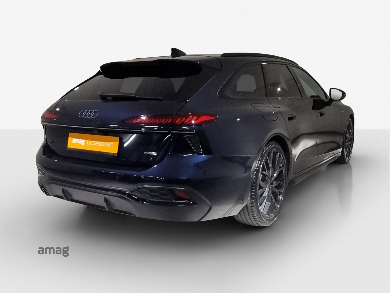 AUDI A6 Avant TDI quattro 150 kW edition one S Line-image-4