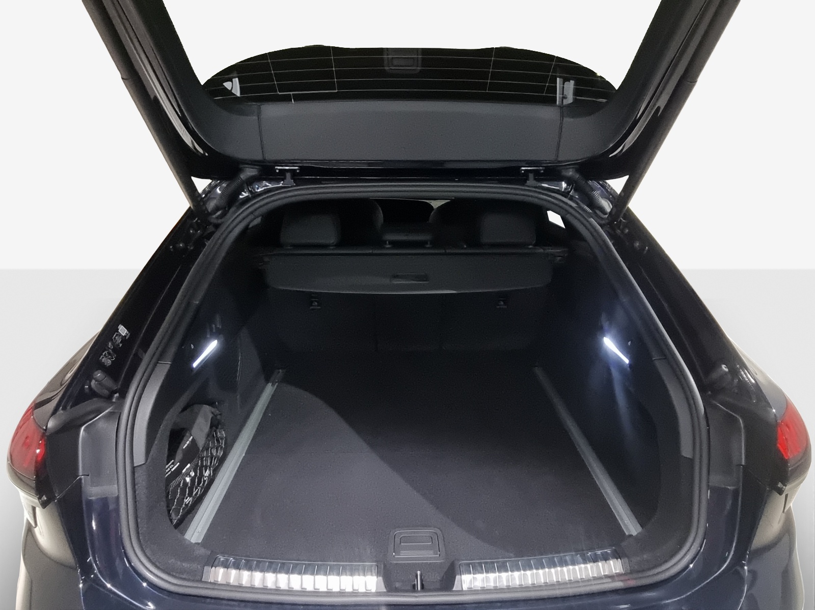 AUDI A6 Avant TDI quattro 150 kW edition one S Line-image-12