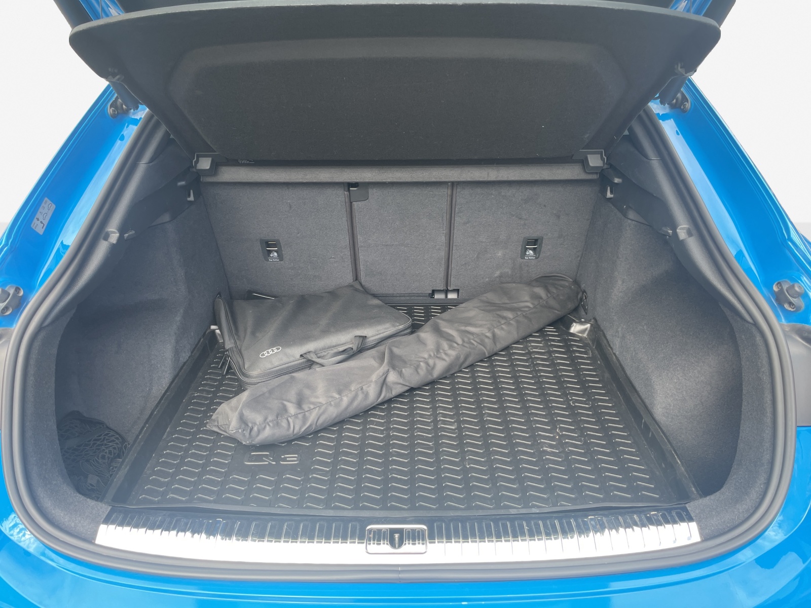 AUDI RS Q3 Sportback quattro S tronic-image-12