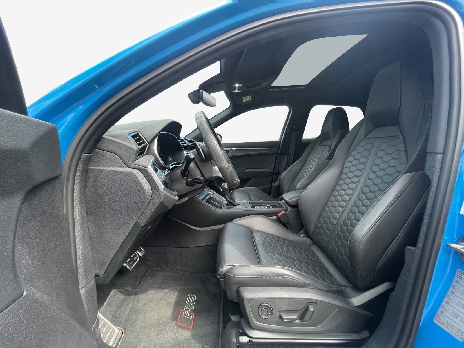 AUDI RS Q3 Sportback quattro S tronic-image-7