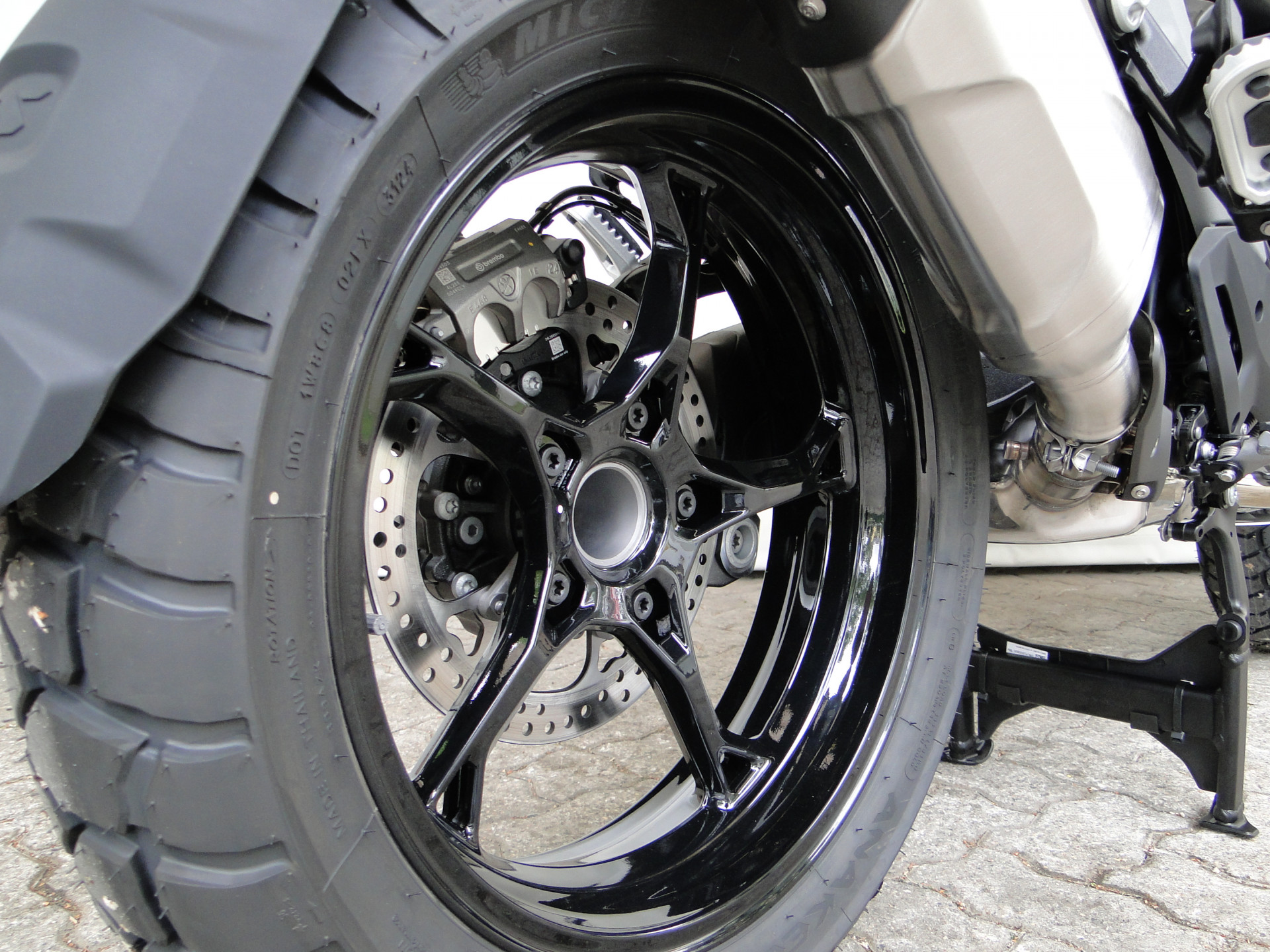 BMW R 1300 GS-image-6